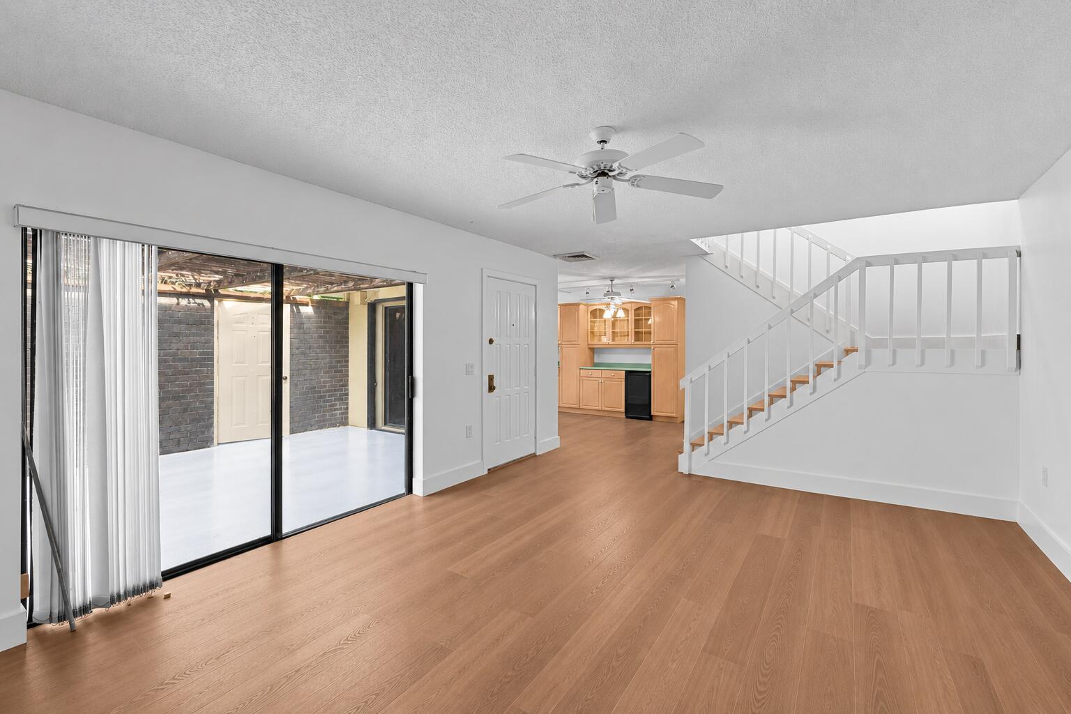 1611 16th, Palm Beach Gardens FL 33418