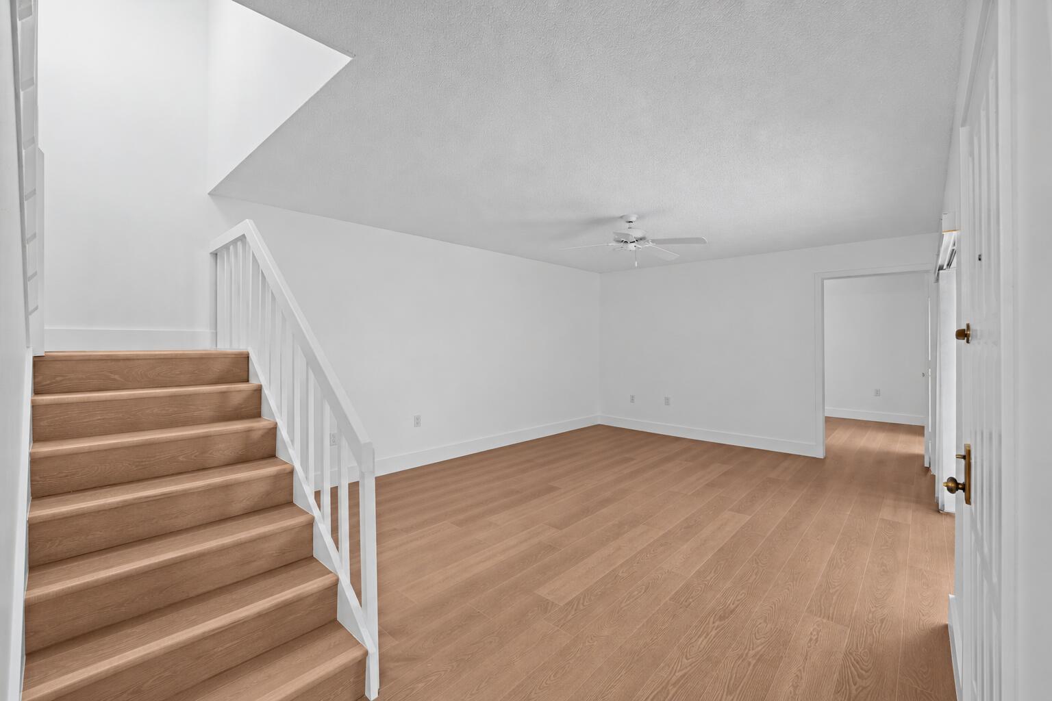 1611 16th, Palm Beach Gardens FL 33418