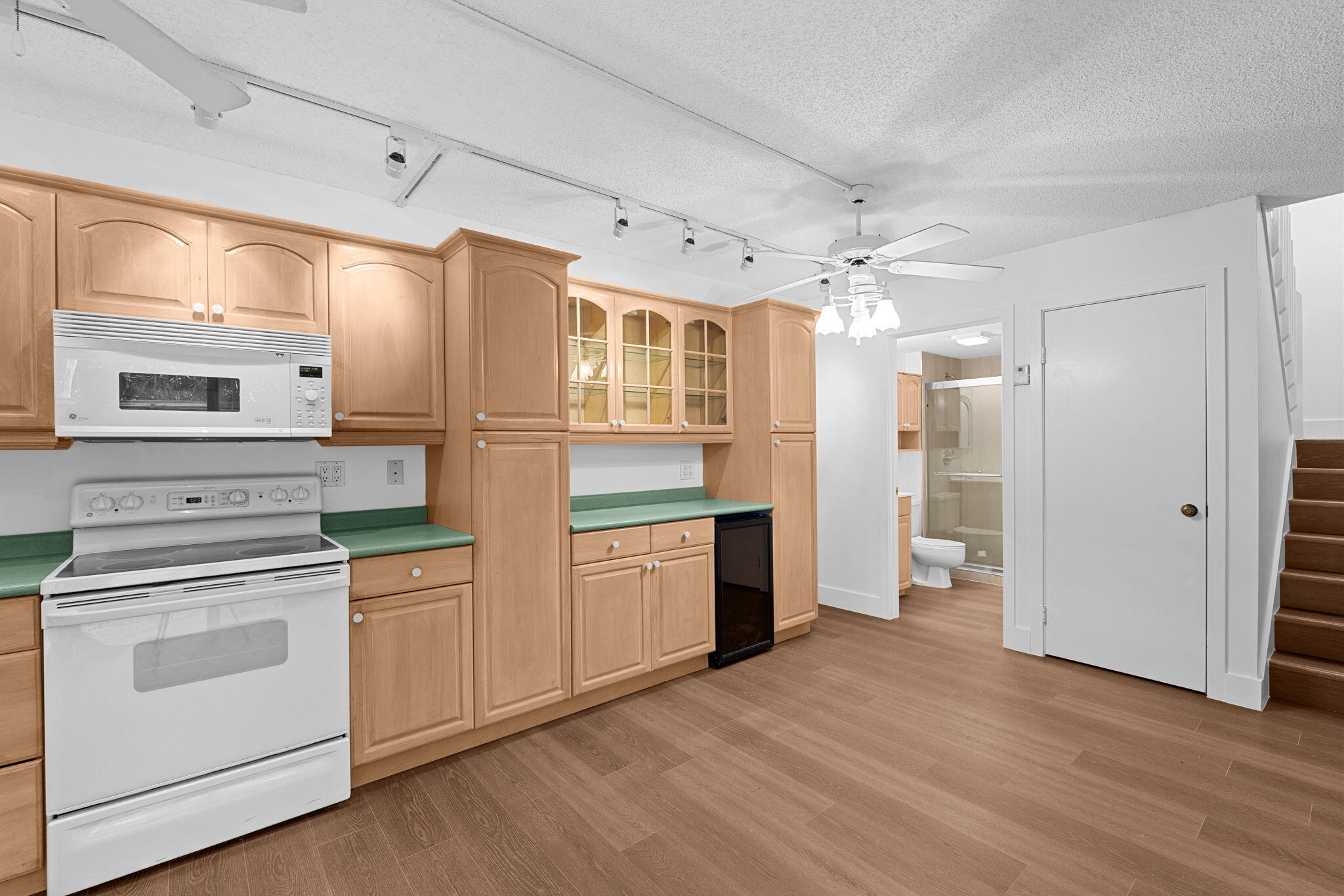 1611 16th, Palm Beach Gardens FL 33418