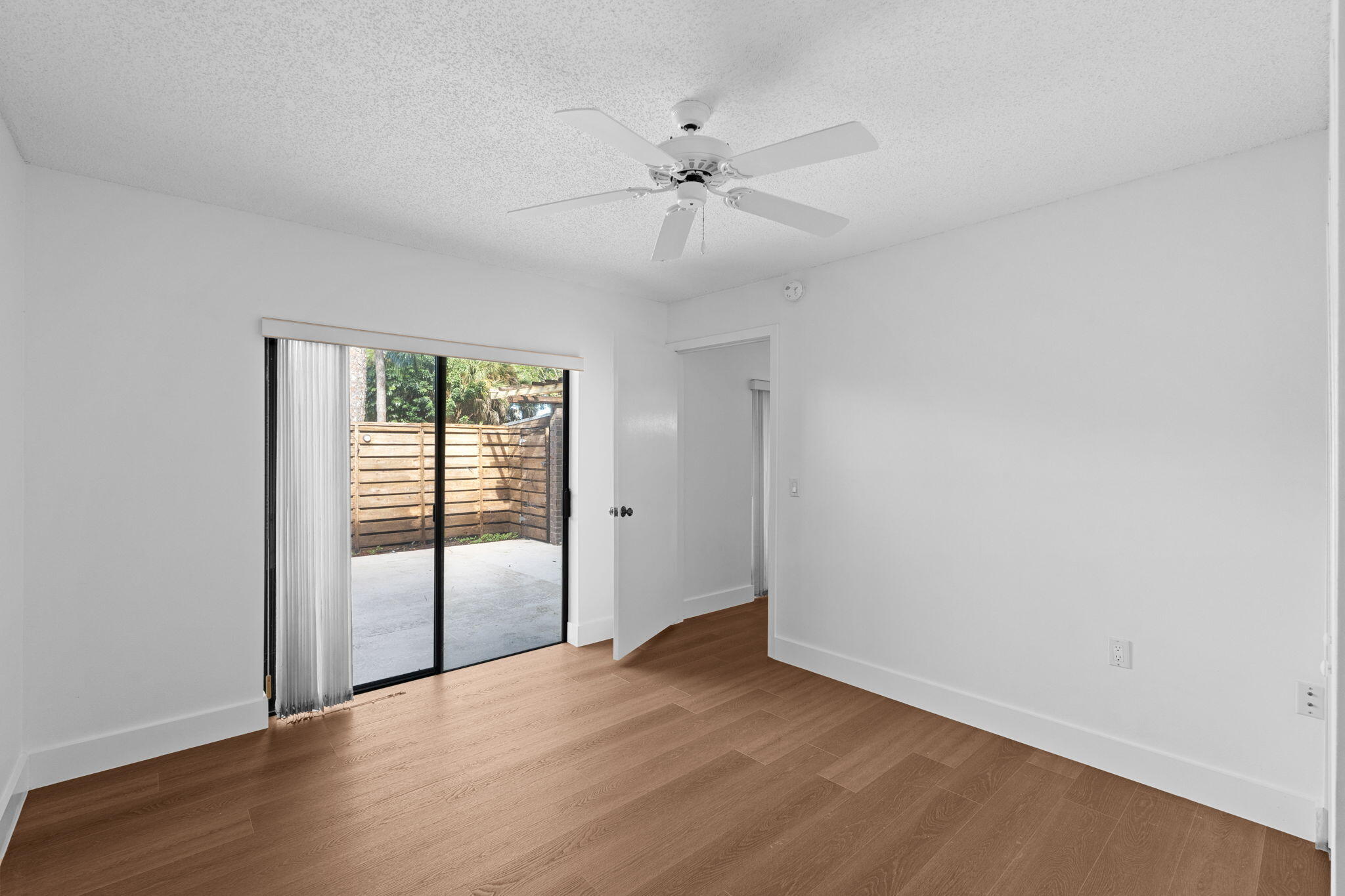 1611 16th, Palm Beach Gardens FL 33418