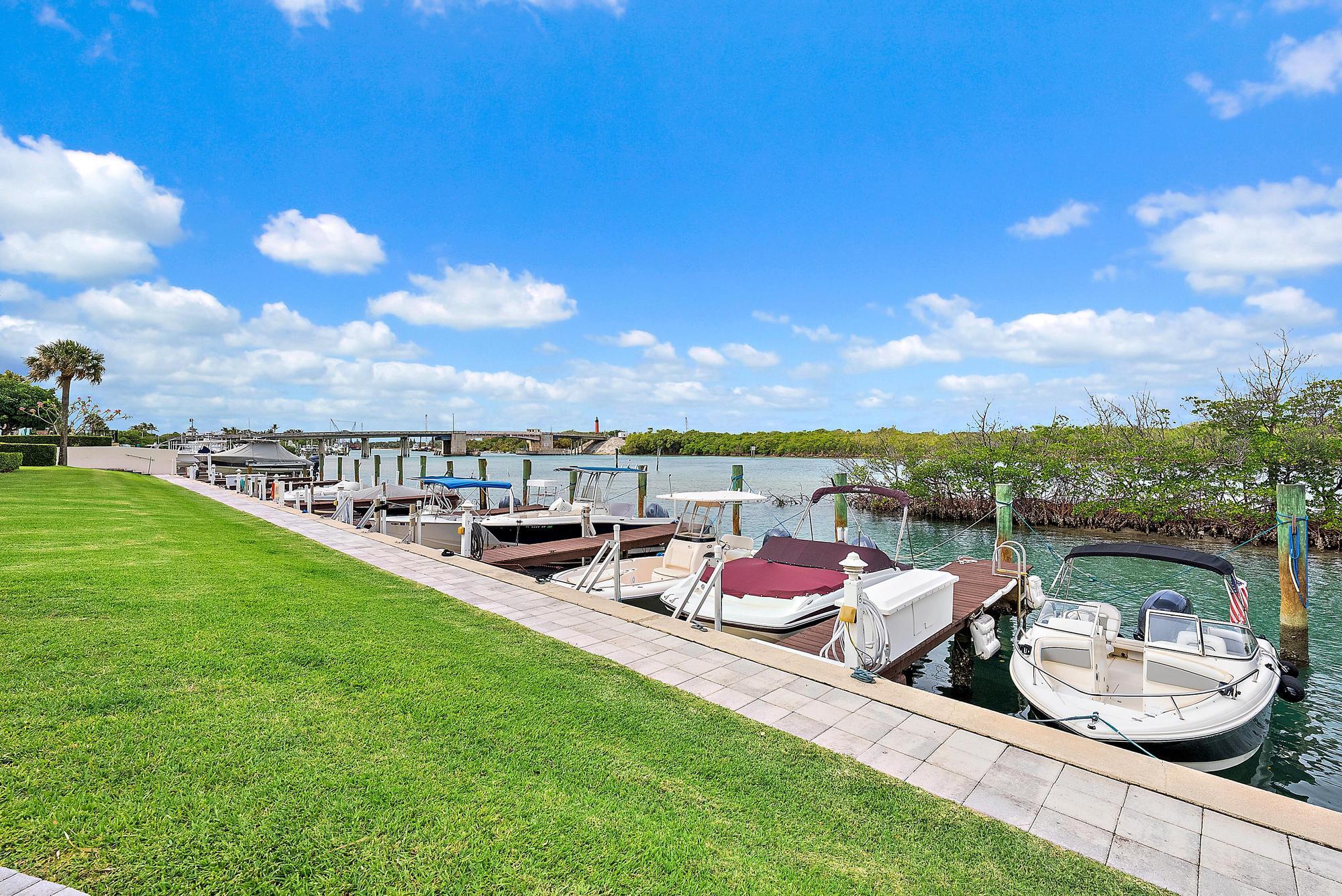 325 S Beach #210, Tequesta FL 33469