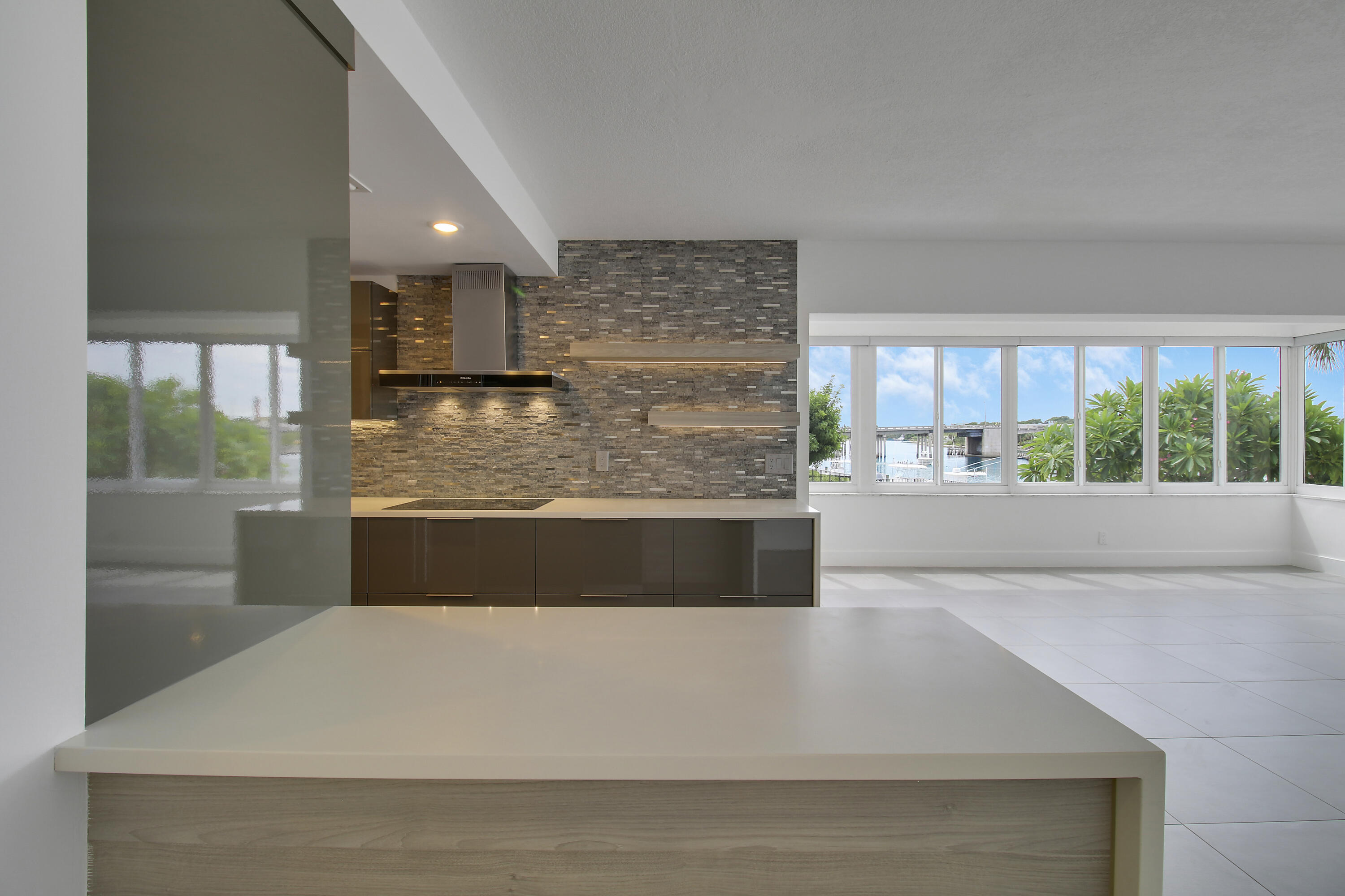 325 S Beach #210, Tequesta FL 33469