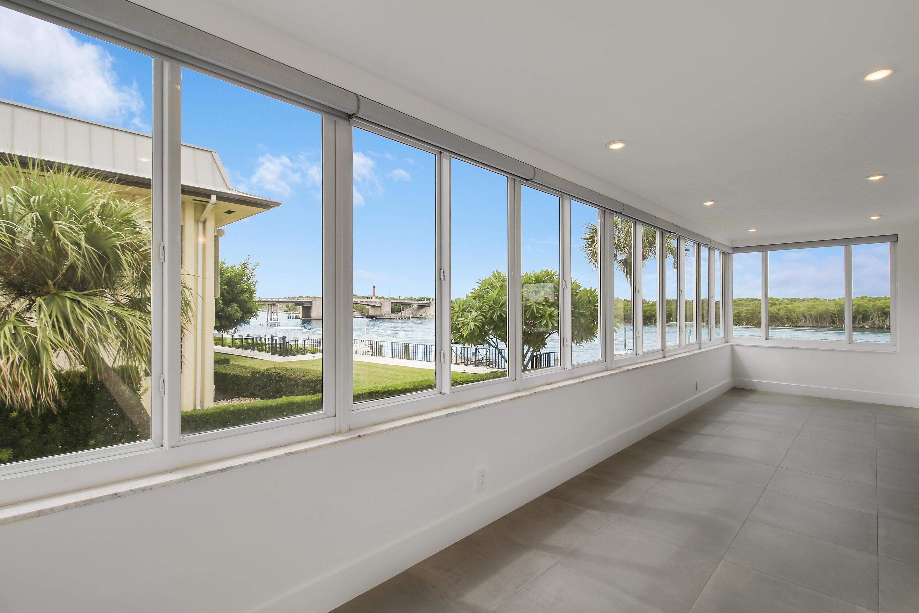 325 S Beach #210, Tequesta FL 33469