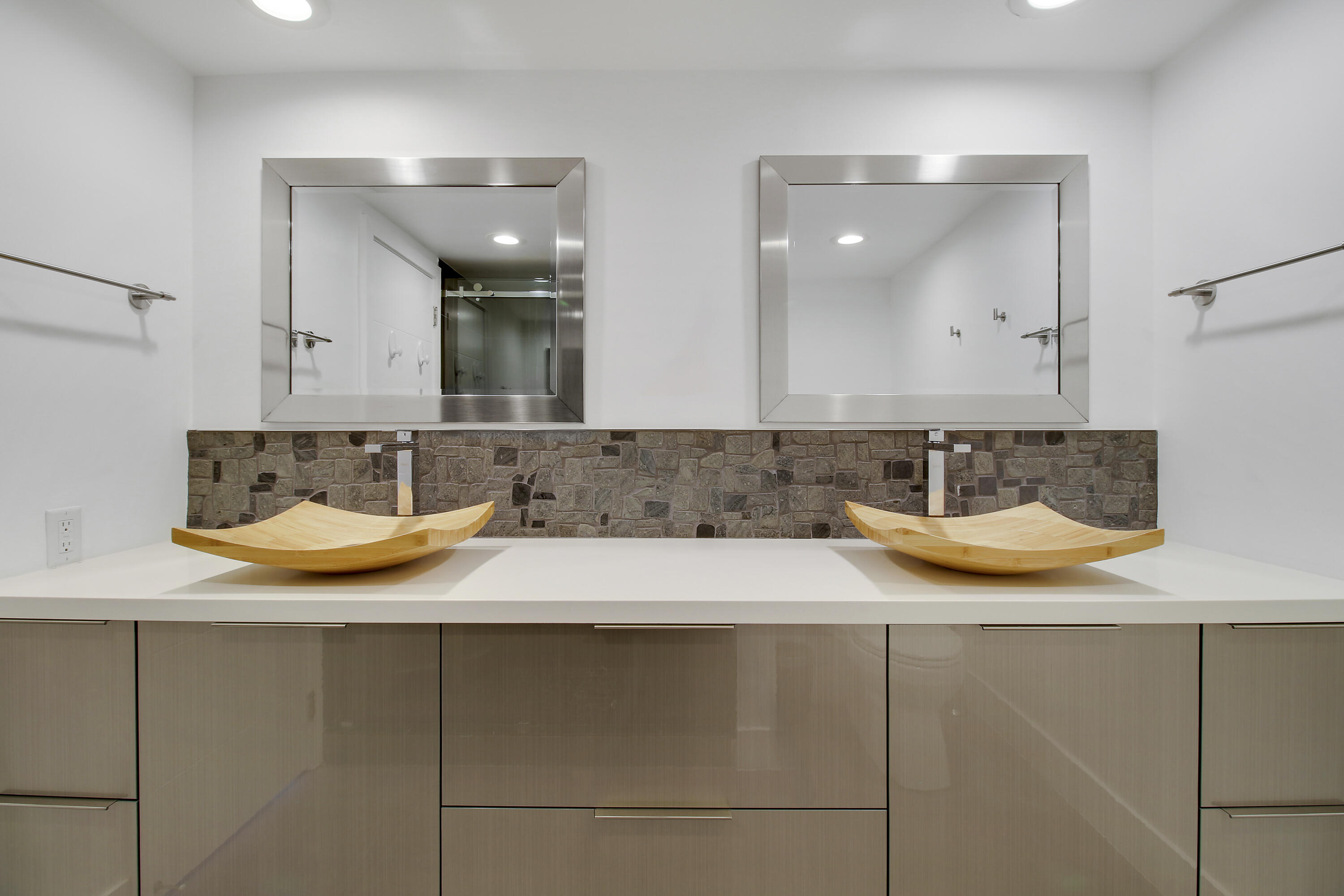 325 S Beach #210, Tequesta FL 33469