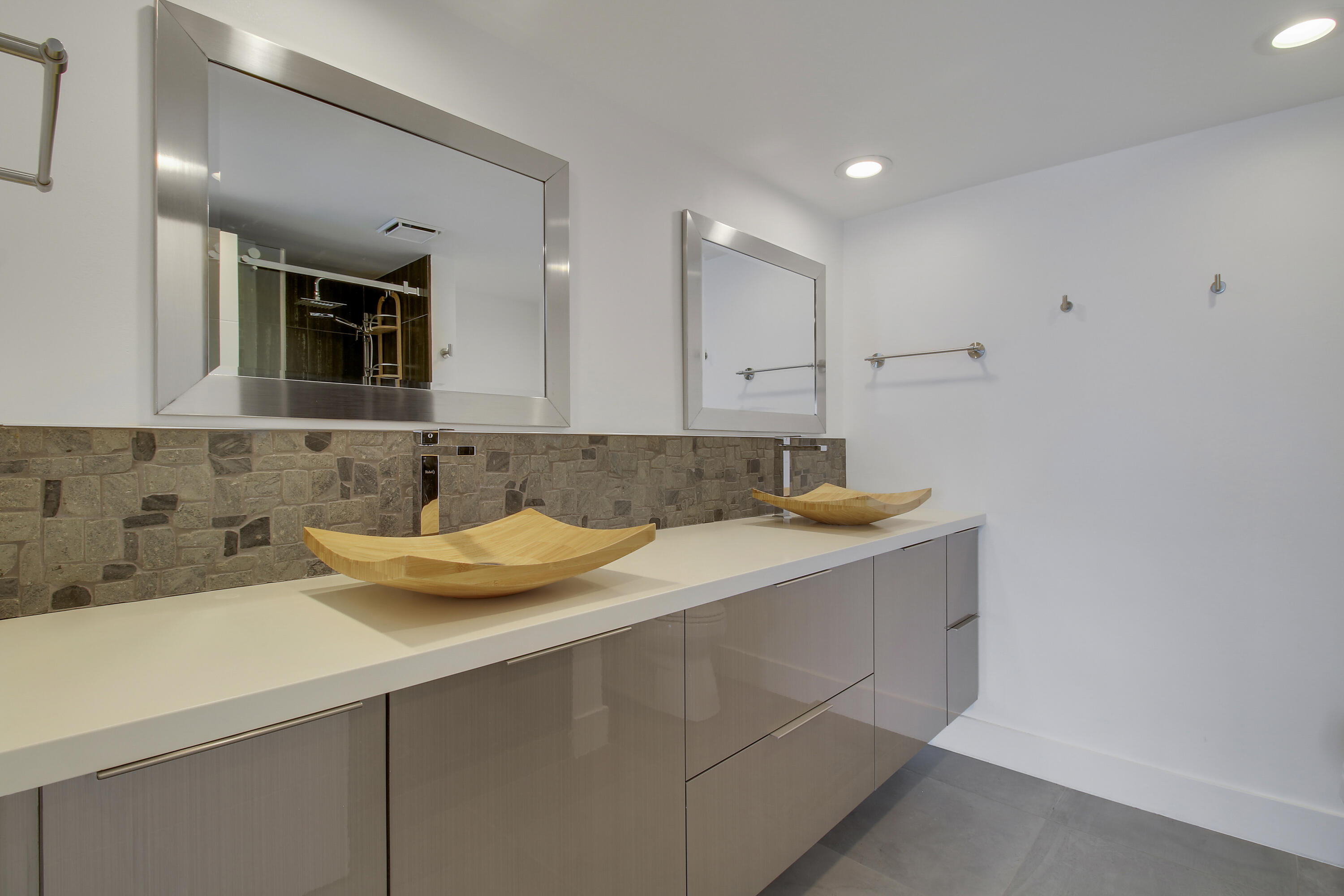 325 S Beach #210, Tequesta FL 33469