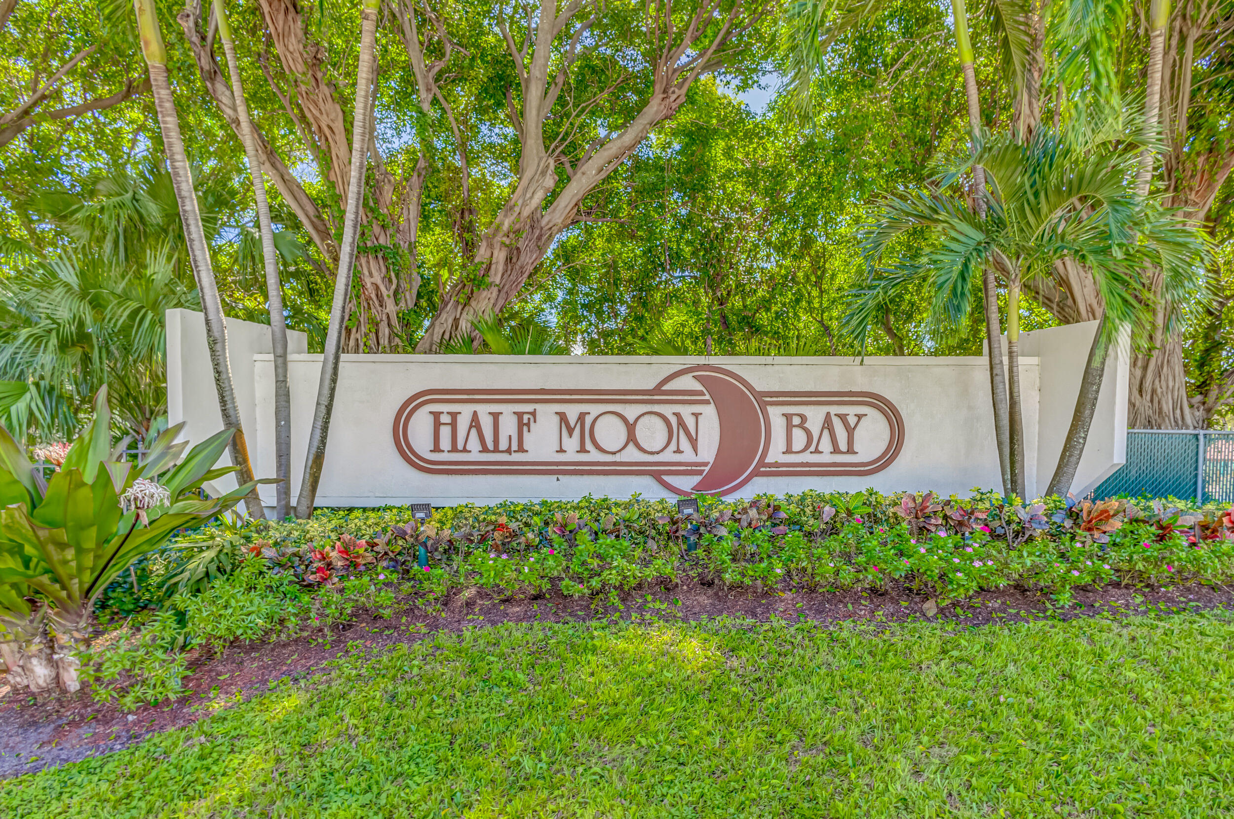 104 Half Moon ##A3, Hypoluxo FL 33462