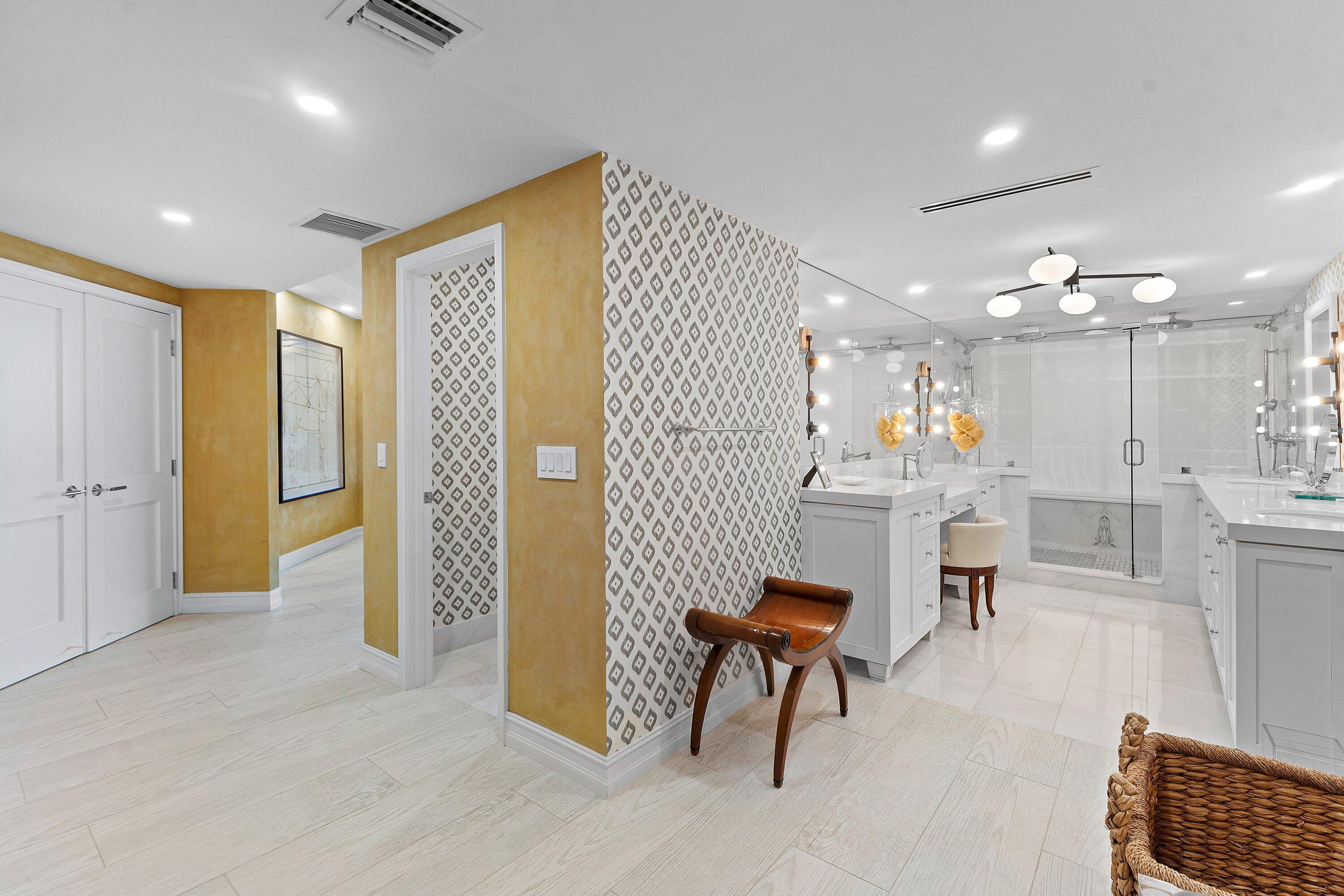 2000 S OCEAN #204S, Palm Beach FL 33480