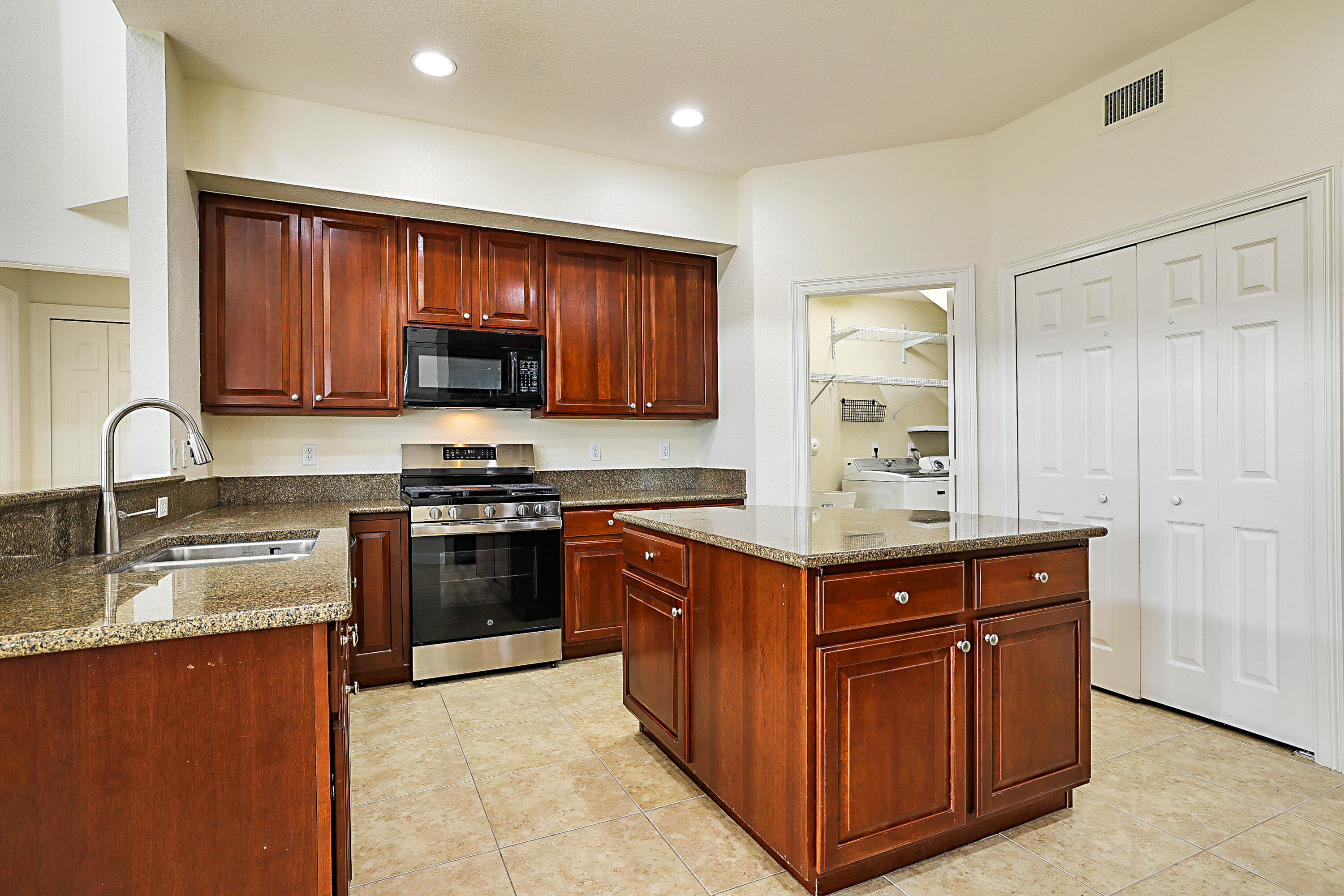3626 E HAMILTON, West Palm Beach FL 33411