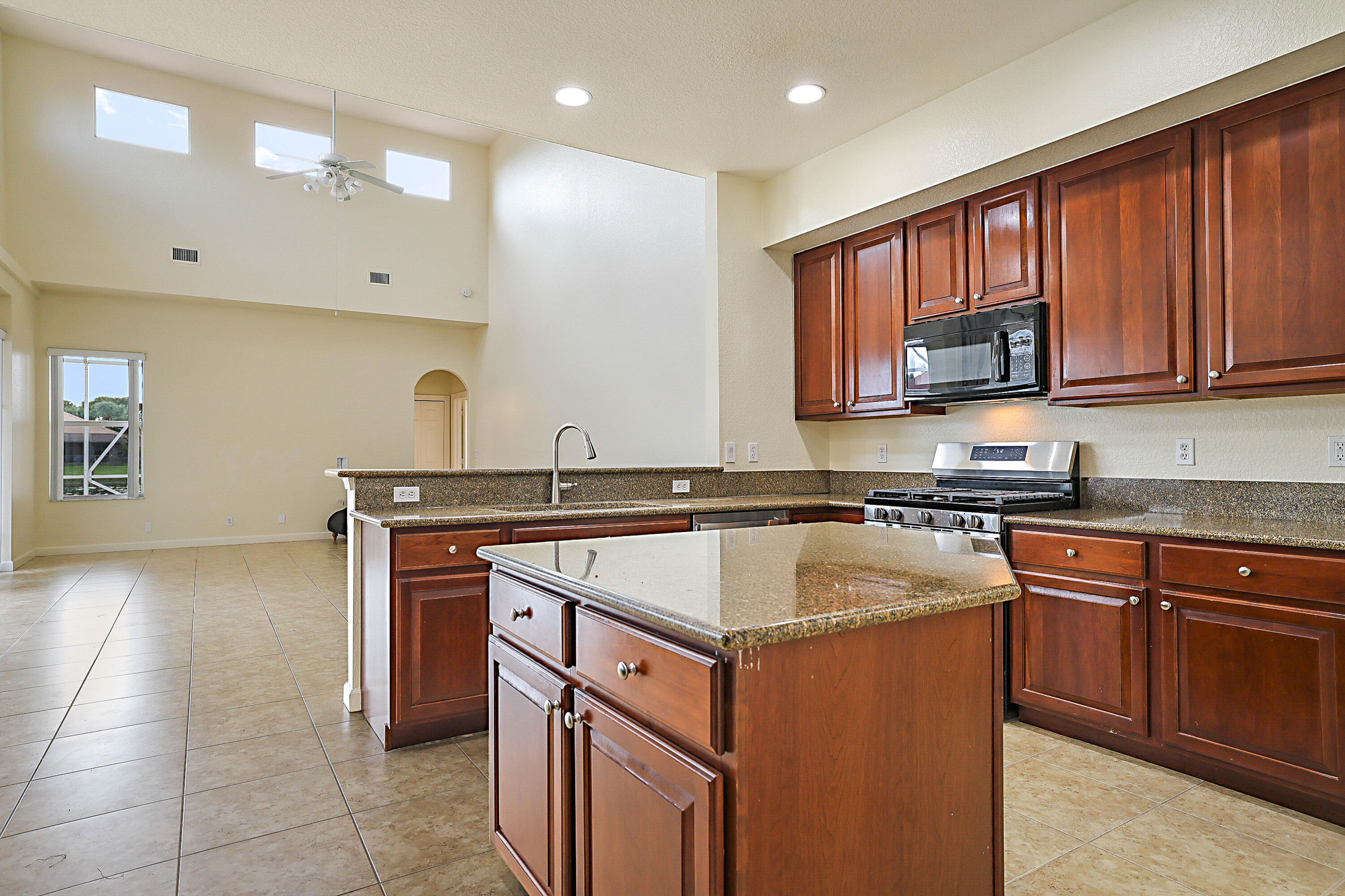 3626 E HAMILTON, West Palm Beach FL 33411