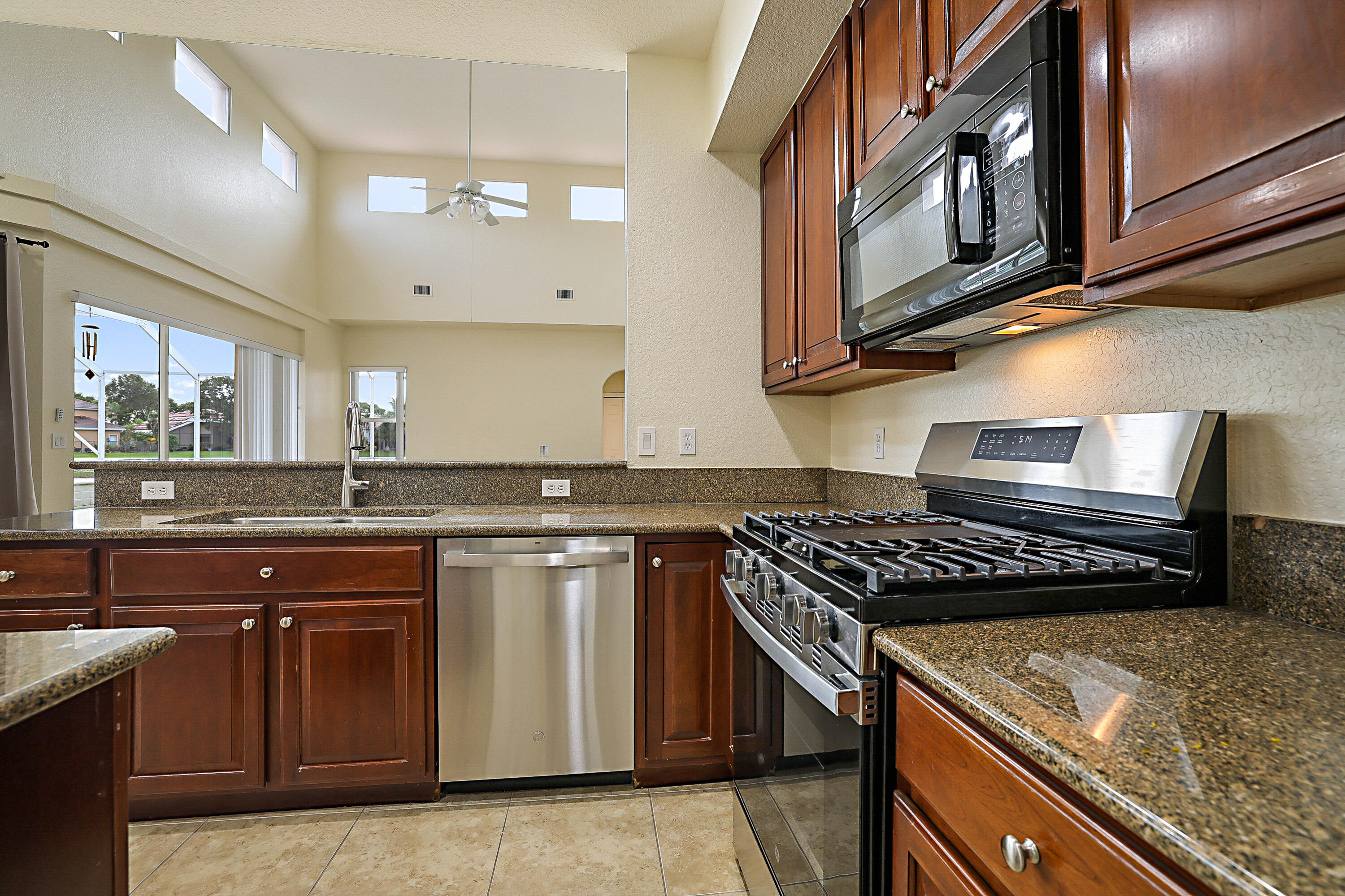 3626 E HAMILTON, West Palm Beach FL 33411
