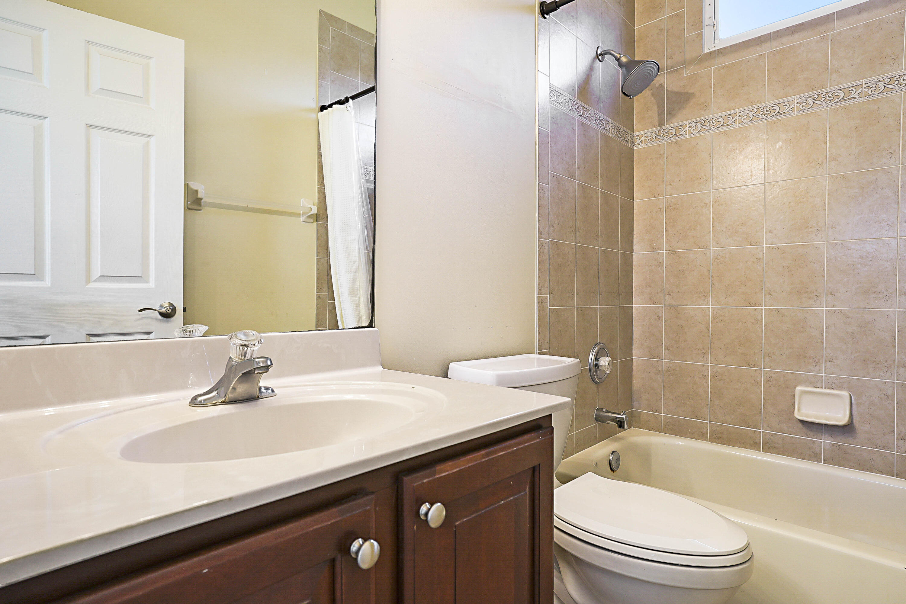 3626 E HAMILTON, West Palm Beach FL 33411