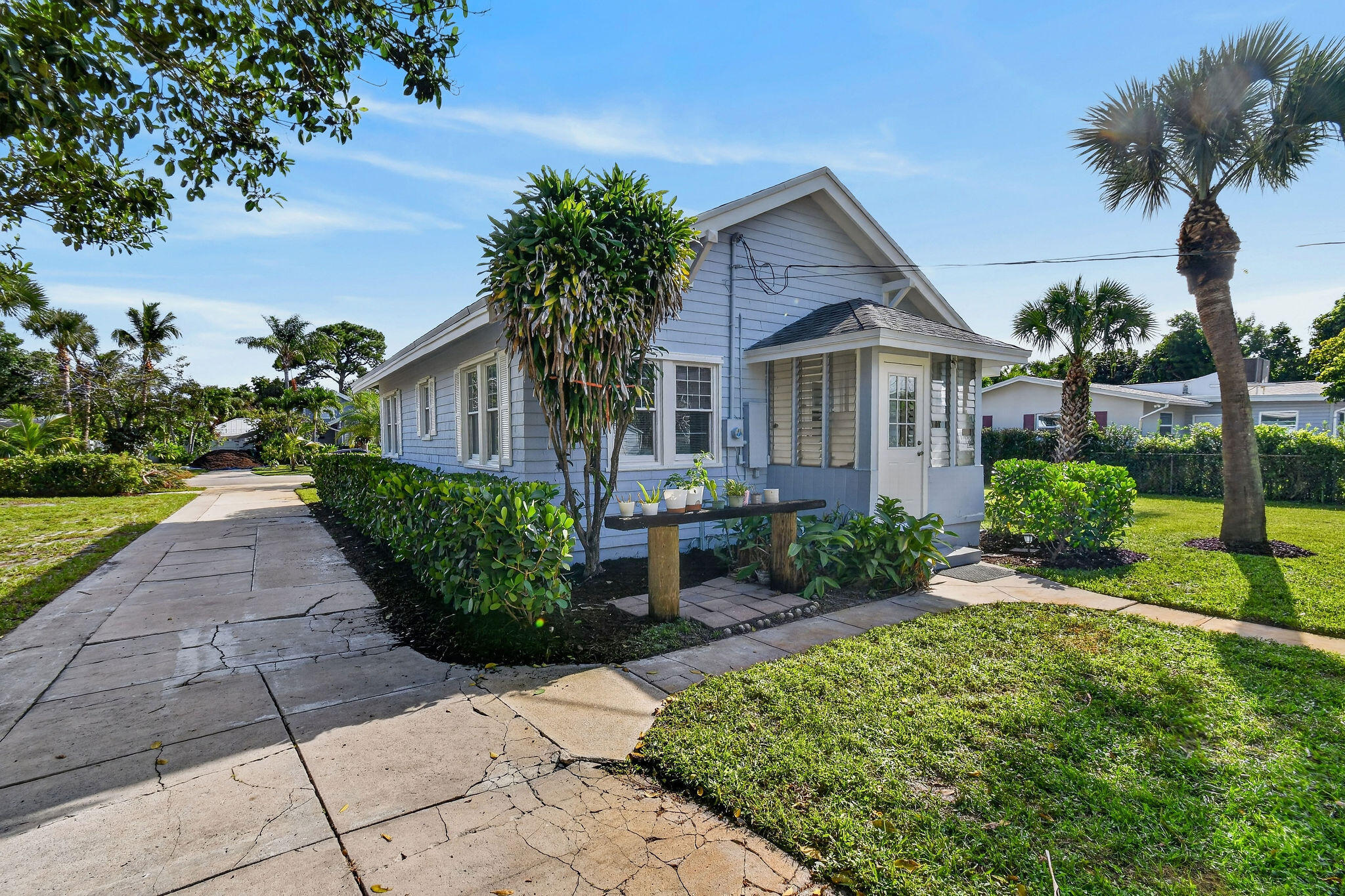 415 Greenbriar, West Palm Beach FL 33403