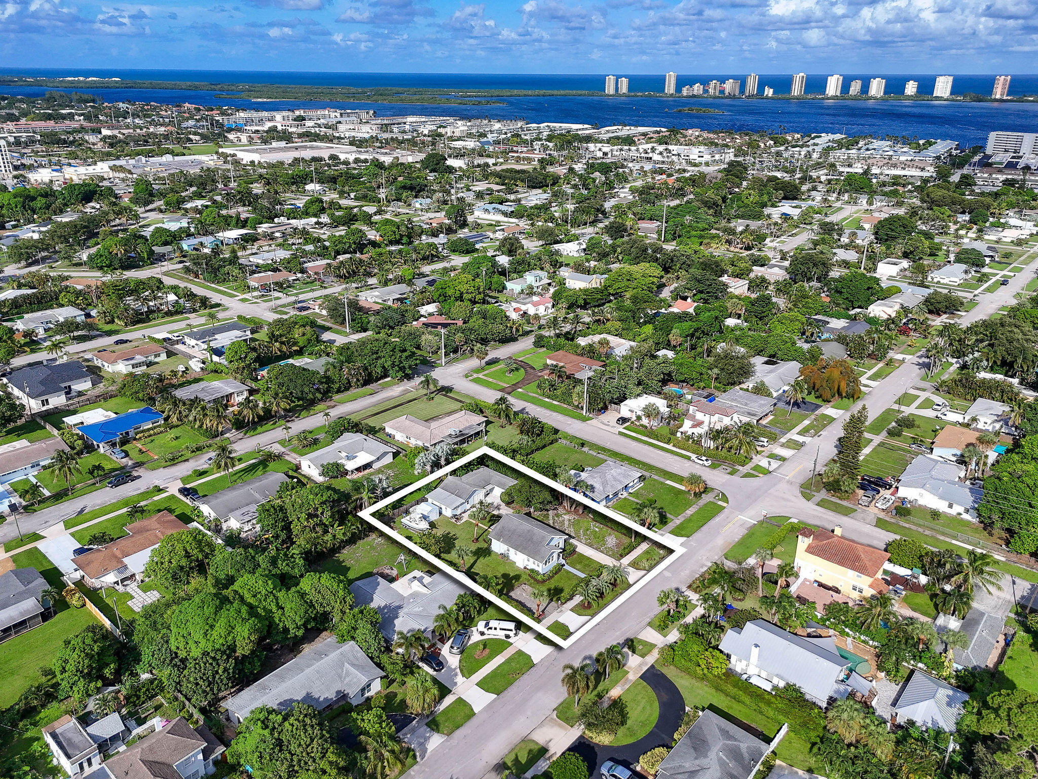 415 Greenbriar, West Palm Beach FL 33403