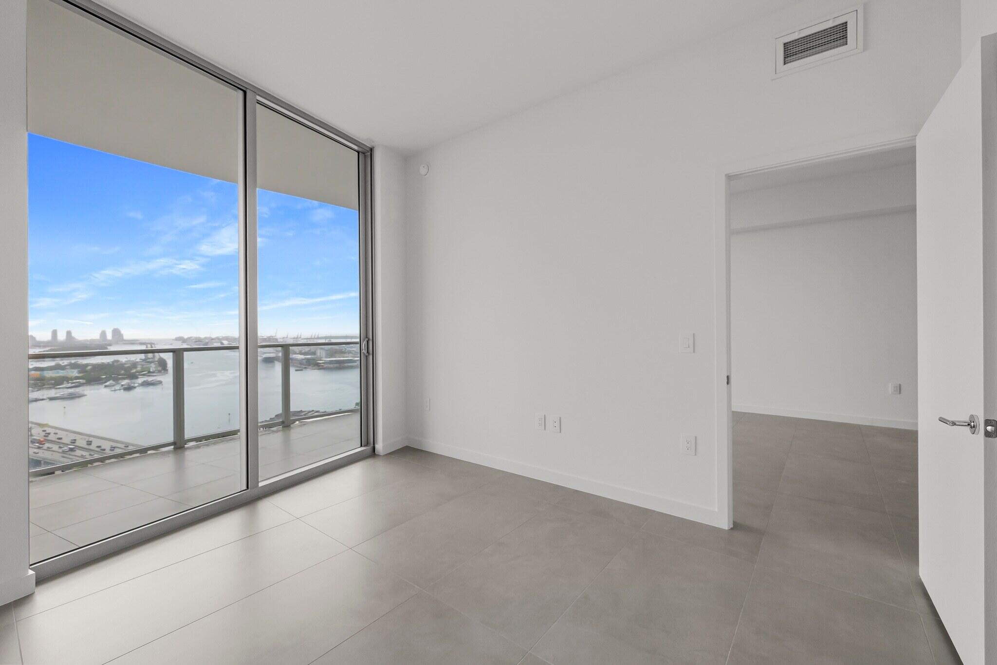 1400 Biscayne #3204, Miami FL 33132