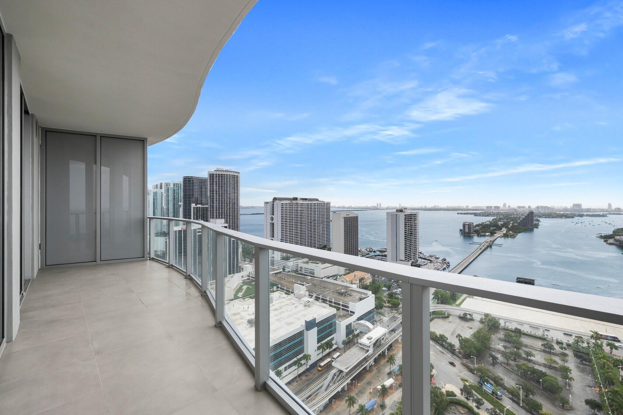 1400 Biscayne #3204, Miami FL 33132