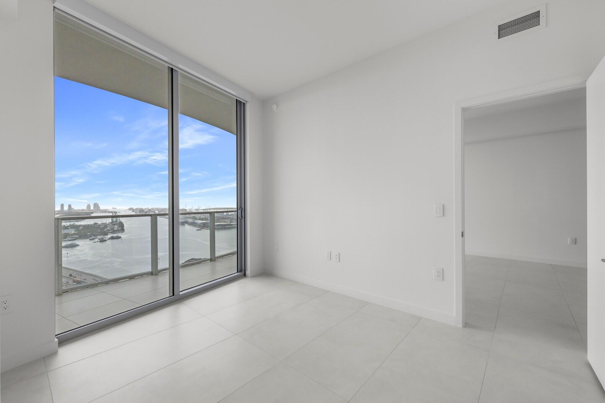 1400 Biscayne #3604, Miami FL 33132