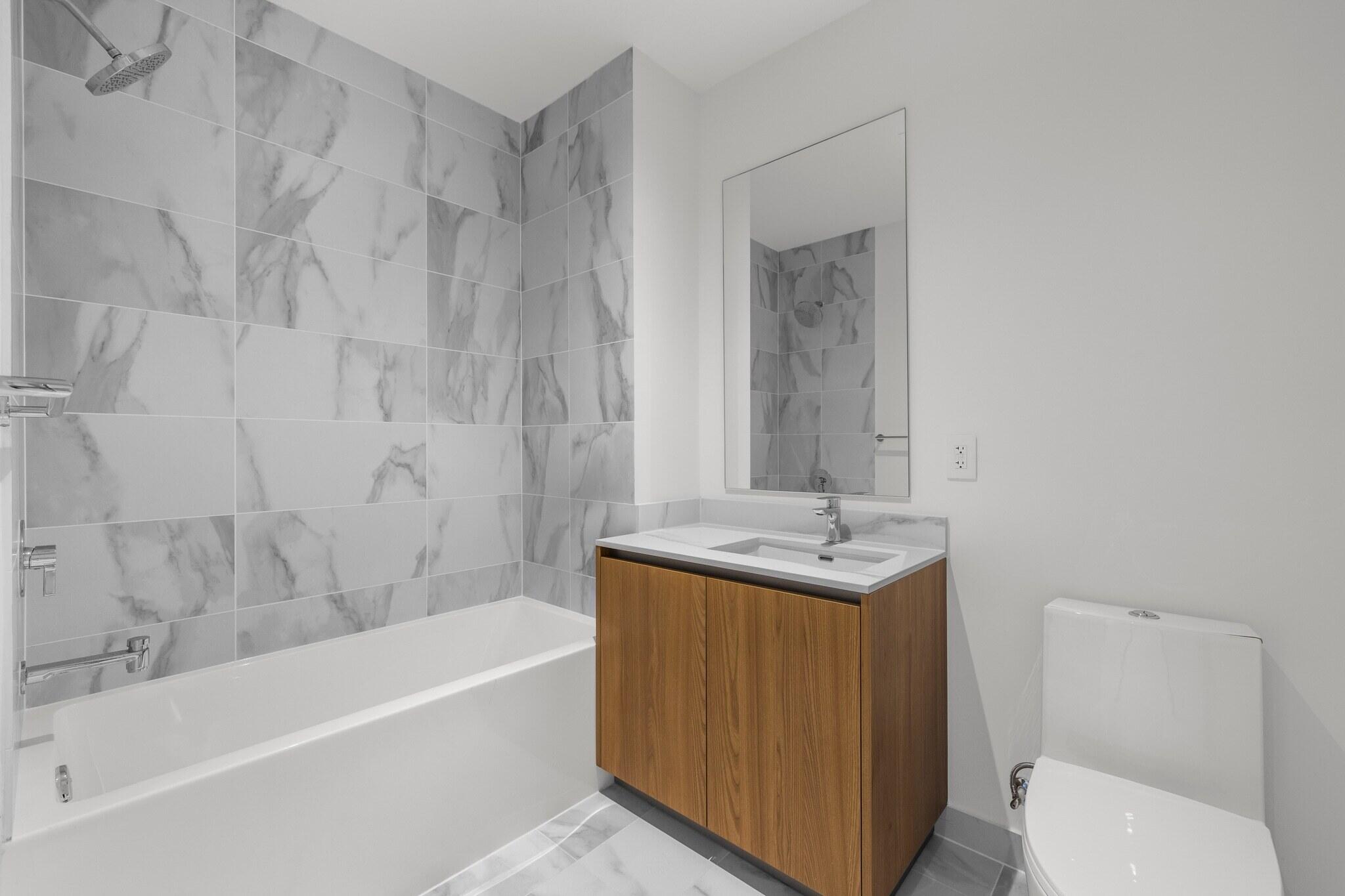 1400 Biscayne #3604, Miami FL 33132