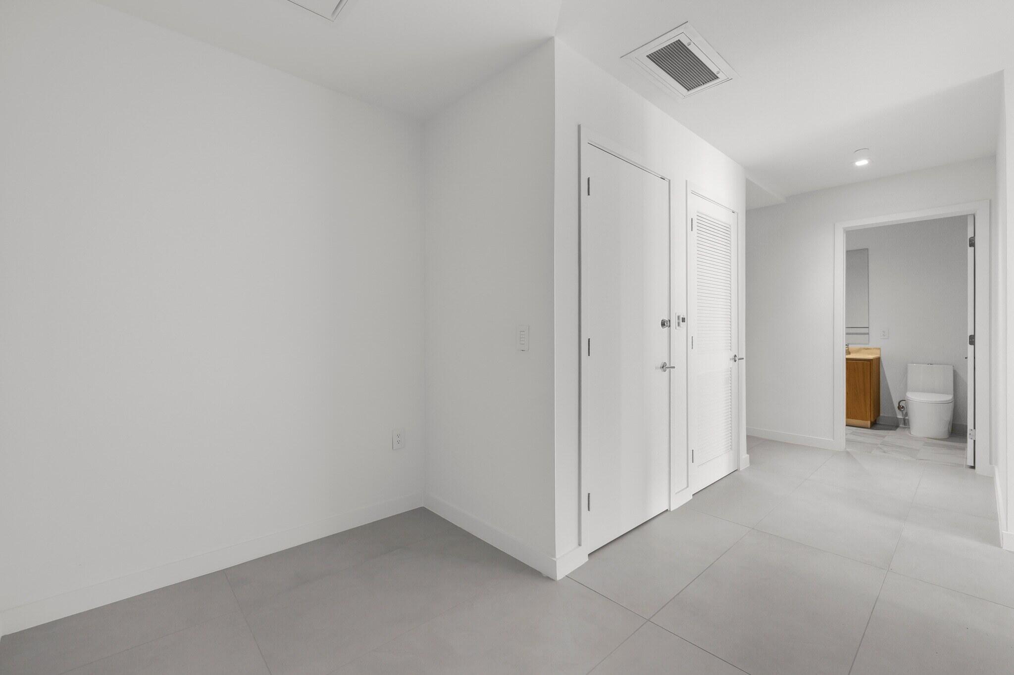 1400 Biscayne #3604, Miami FL 33132