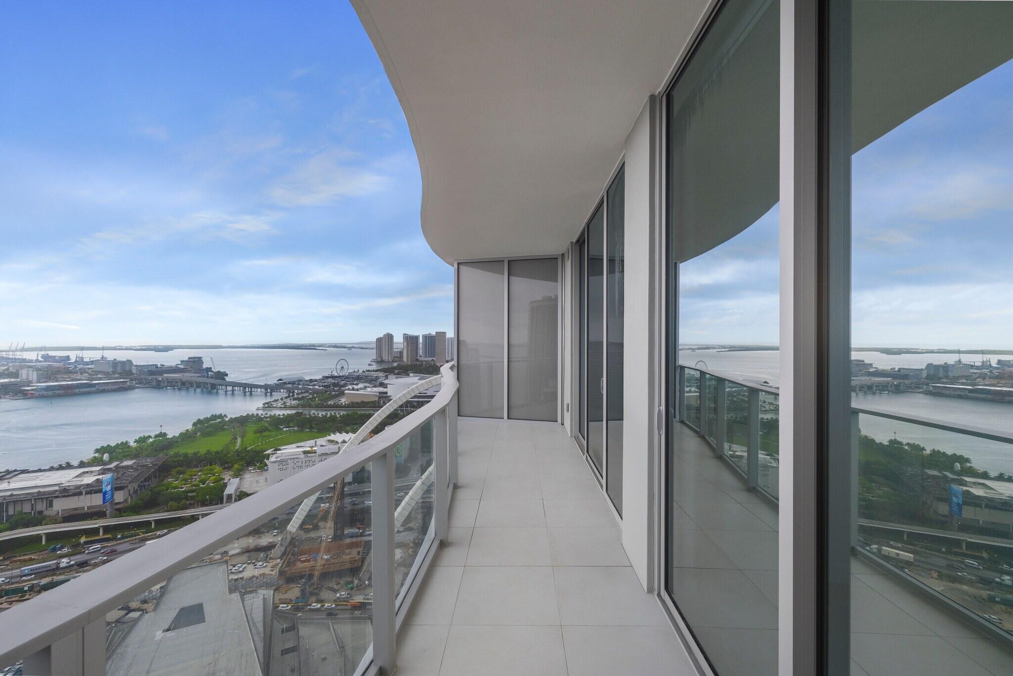 1400 Biscayne #3604, Miami FL 33132