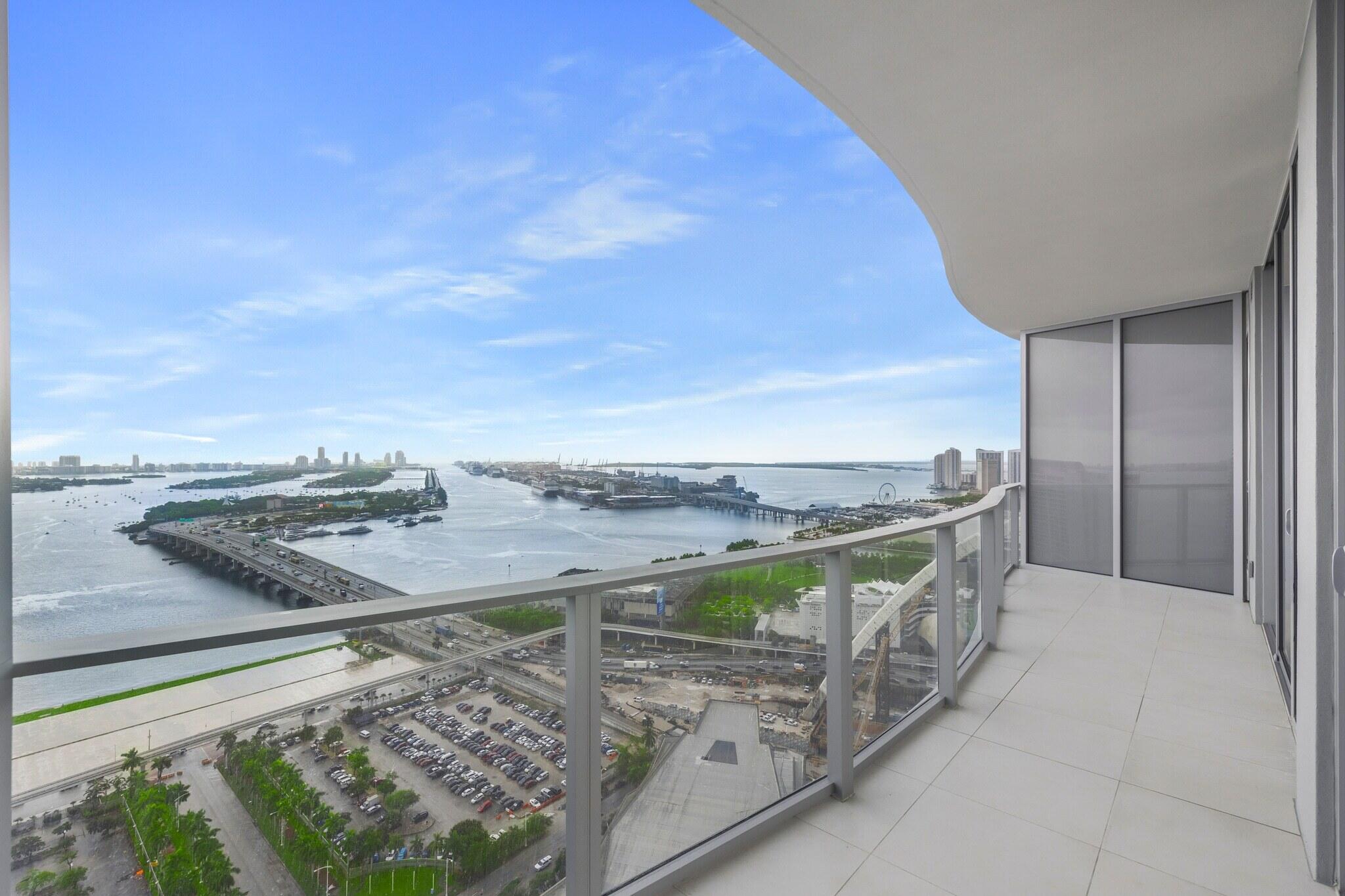 1400 Biscayne #3604, Miami FL 33132