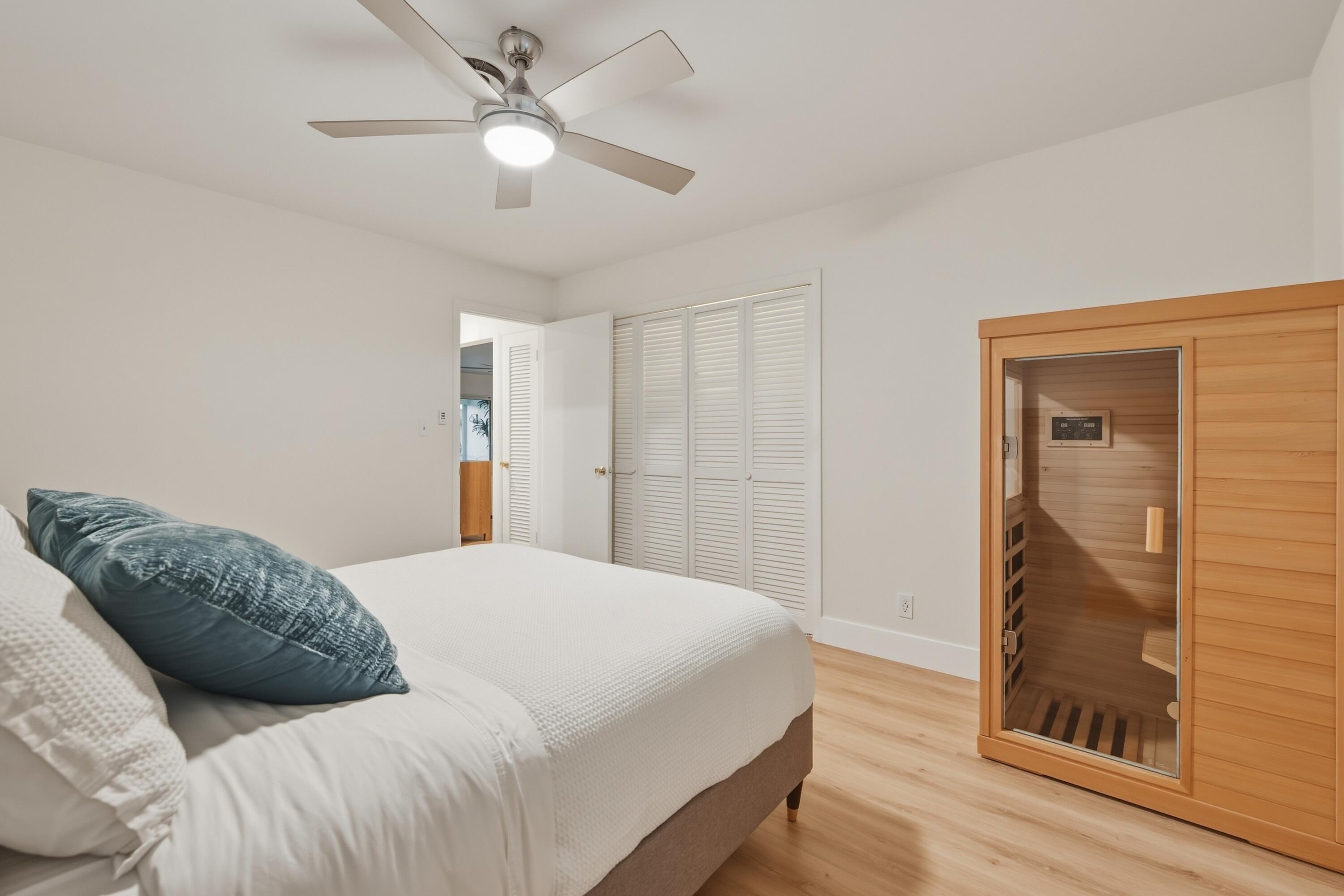 2330 NE 36th #11, Lighthouse Point FL 33064