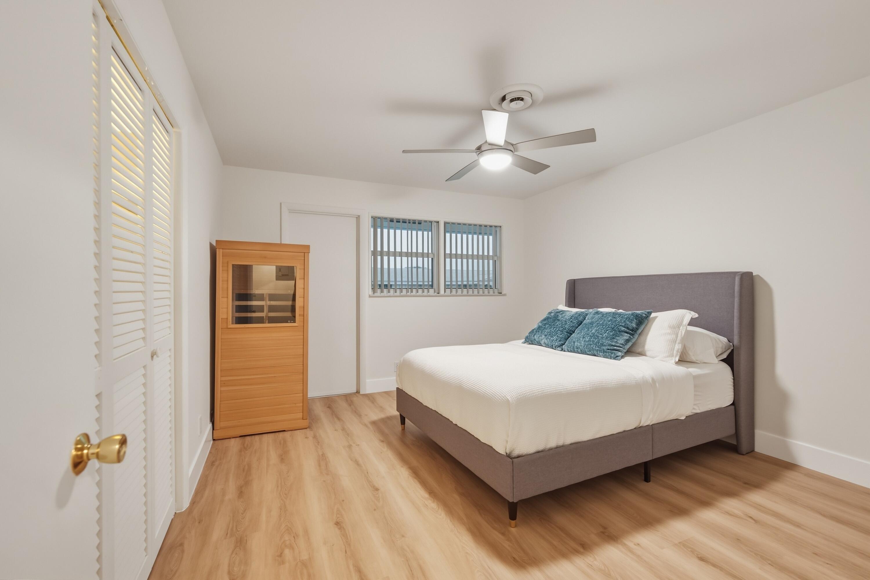 2330 NE 36th #11, Lighthouse Point FL 33064