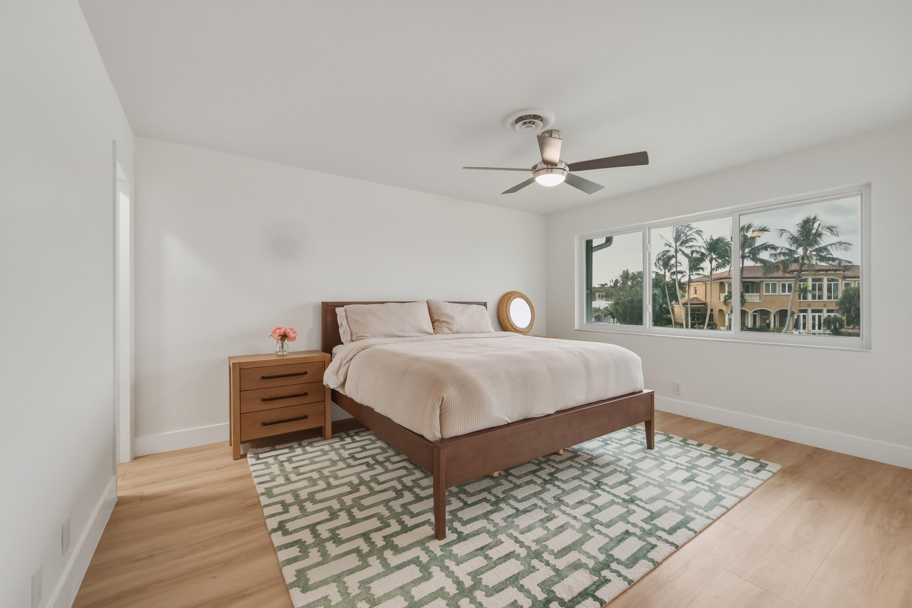 2330 NE 36th #11, Lighthouse Point FL 33064