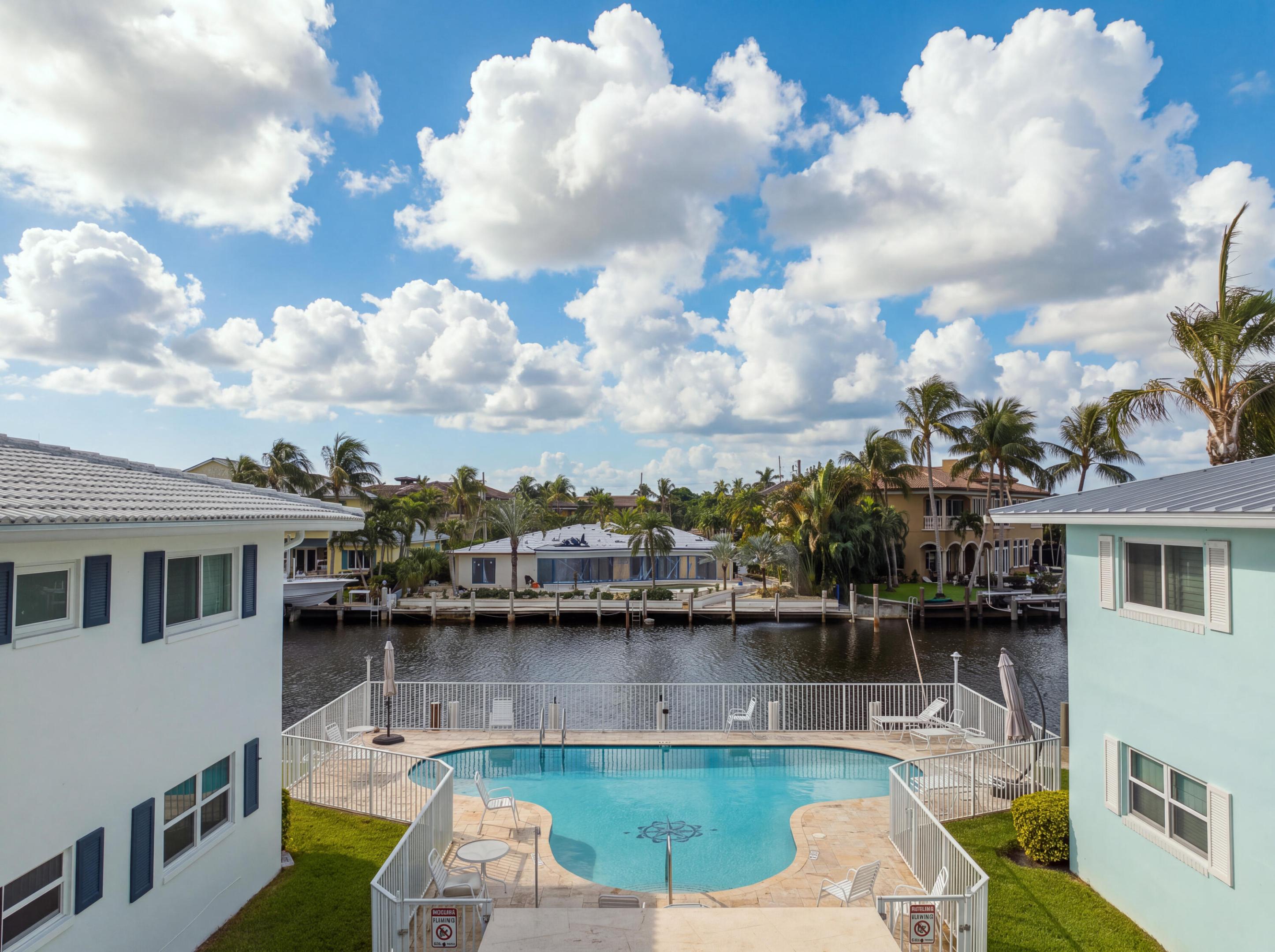 2330 NE 36th #11, Lighthouse Point FL 33064