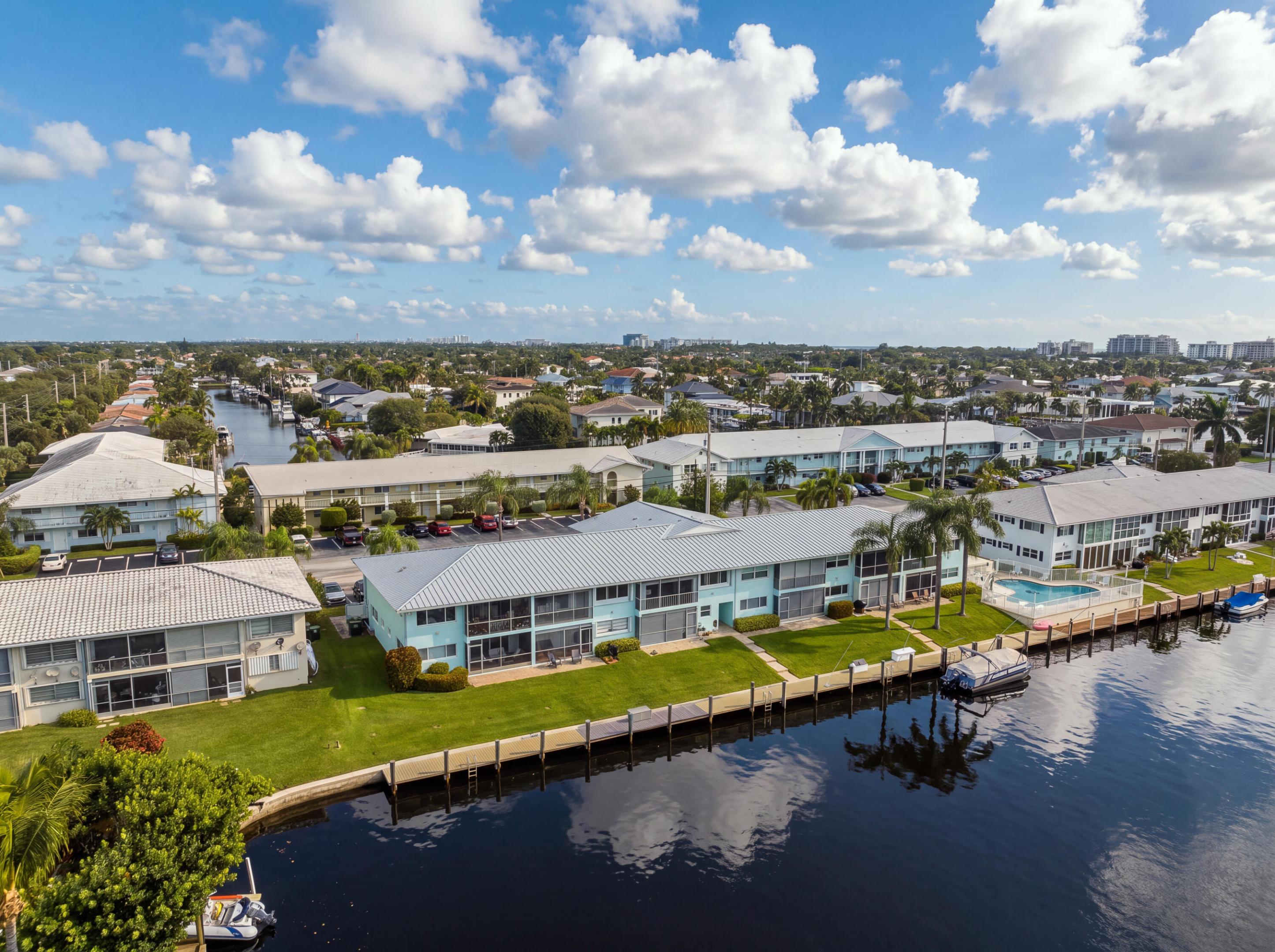 2330 NE 36th #11, Lighthouse Point FL 33064