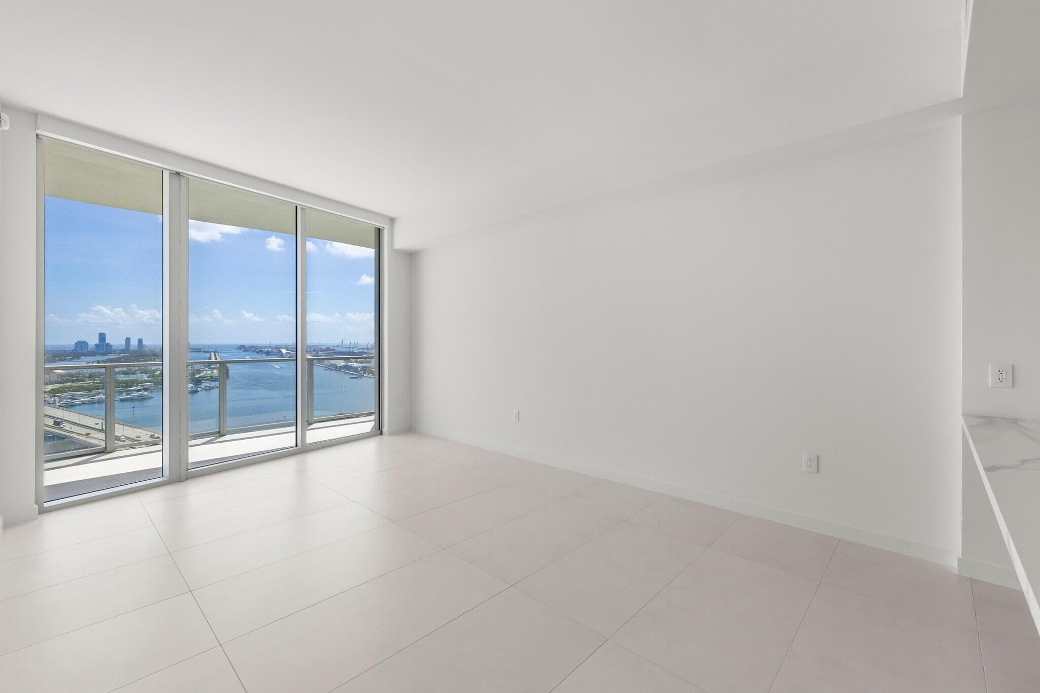 1400 Biscayne #2904, Miami FL 33132