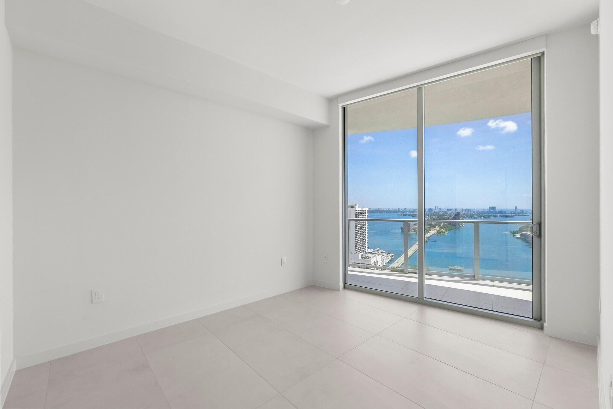 1400 Biscayne #2904, Miami FL 33132