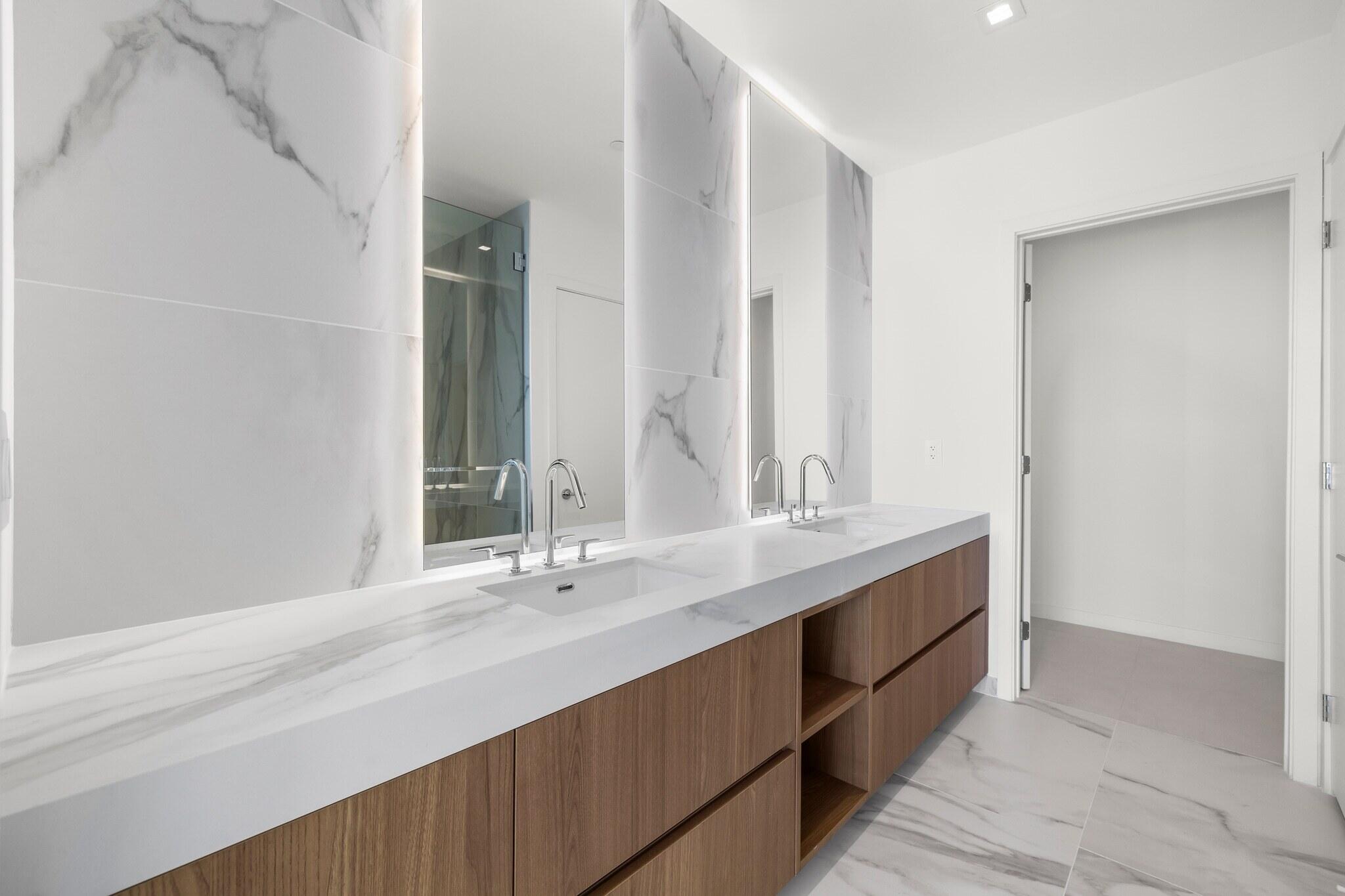 1400 Biscayne #2904, Miami FL 33132