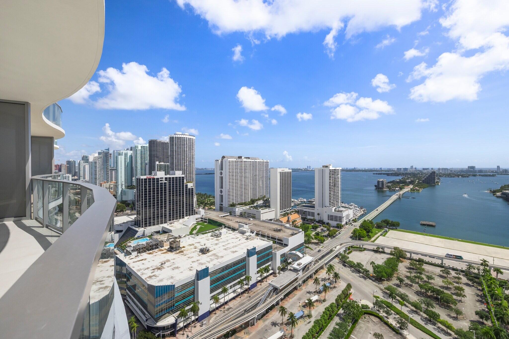 1400 Biscayne #2904, Miami FL 33132