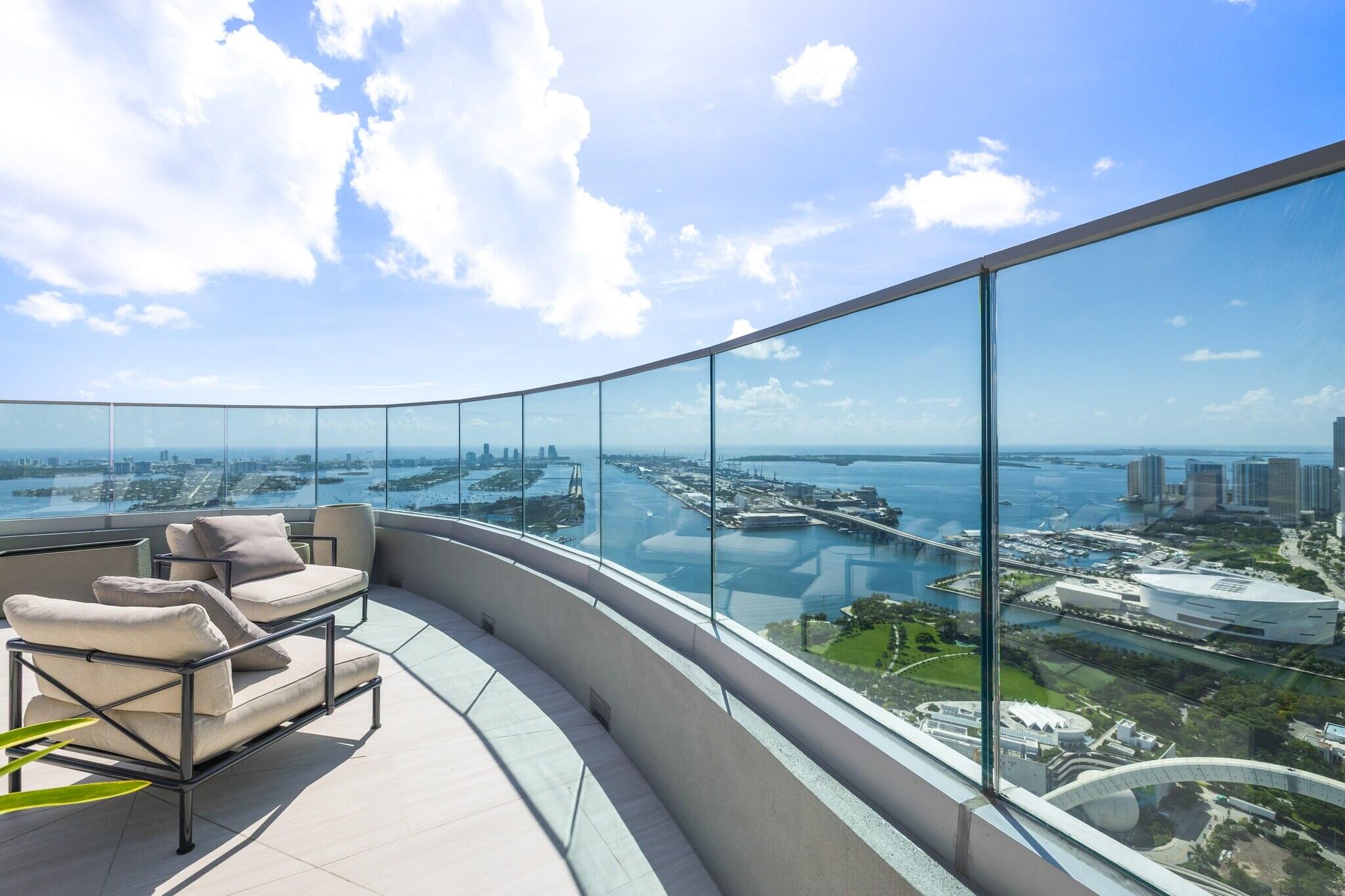 1400 Biscayne #2904, Miami FL 33132