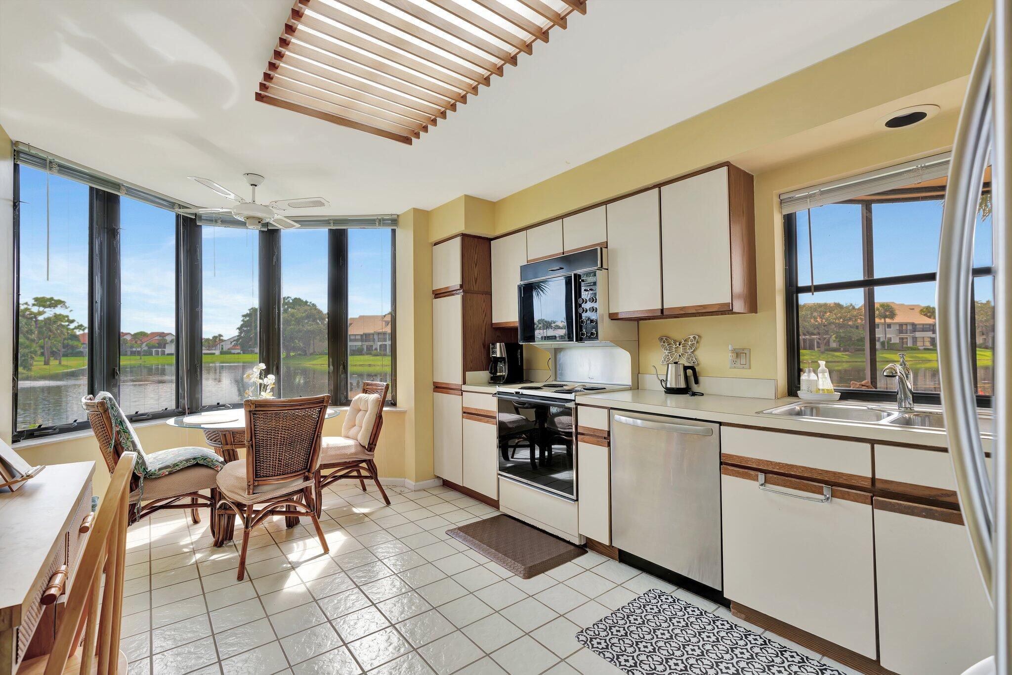 16913 Waterbend #162, Jupiter FL 33477