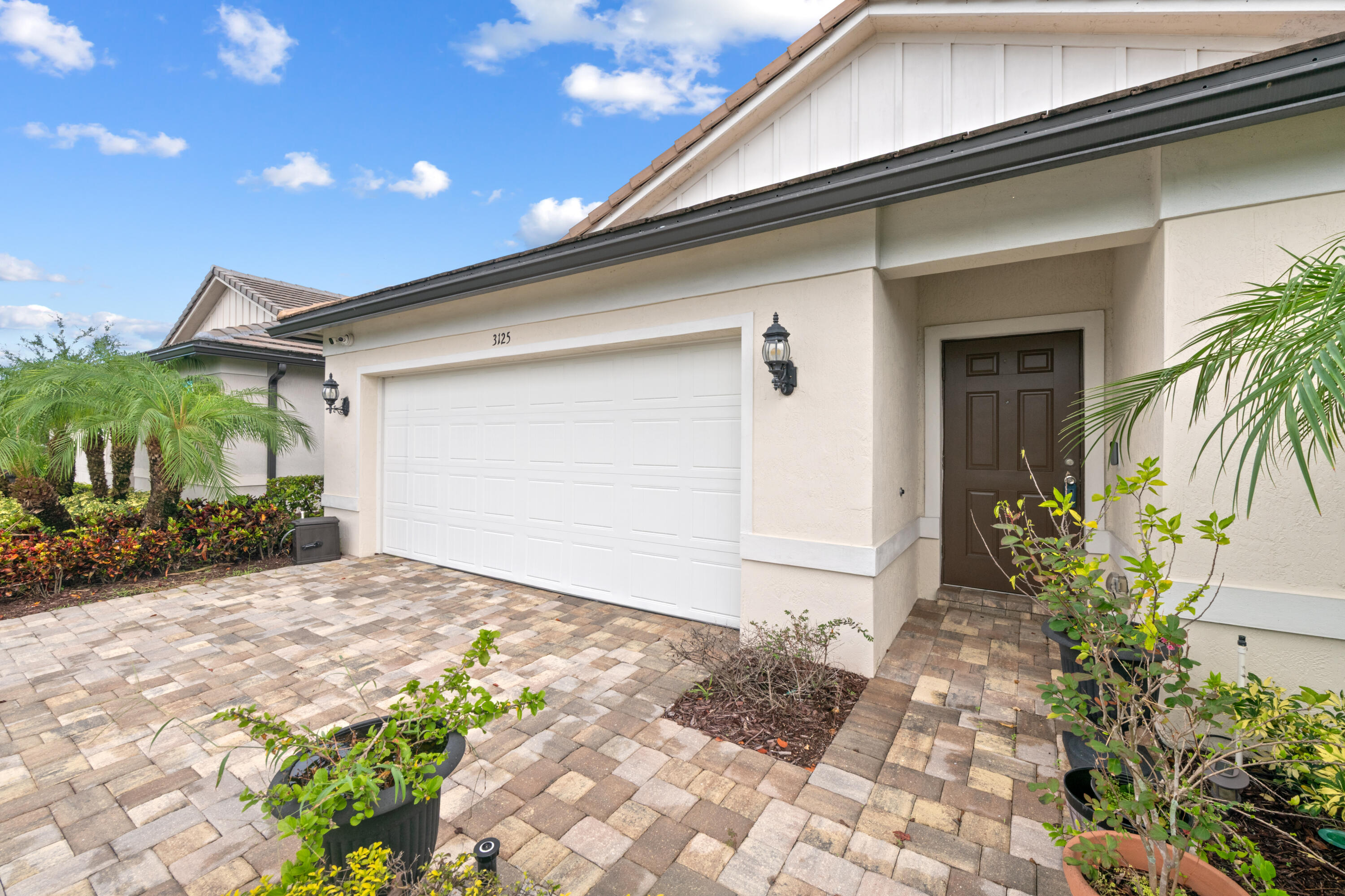 3125 BUTTONWOOD, Lauderdale Lakes FL 33311
