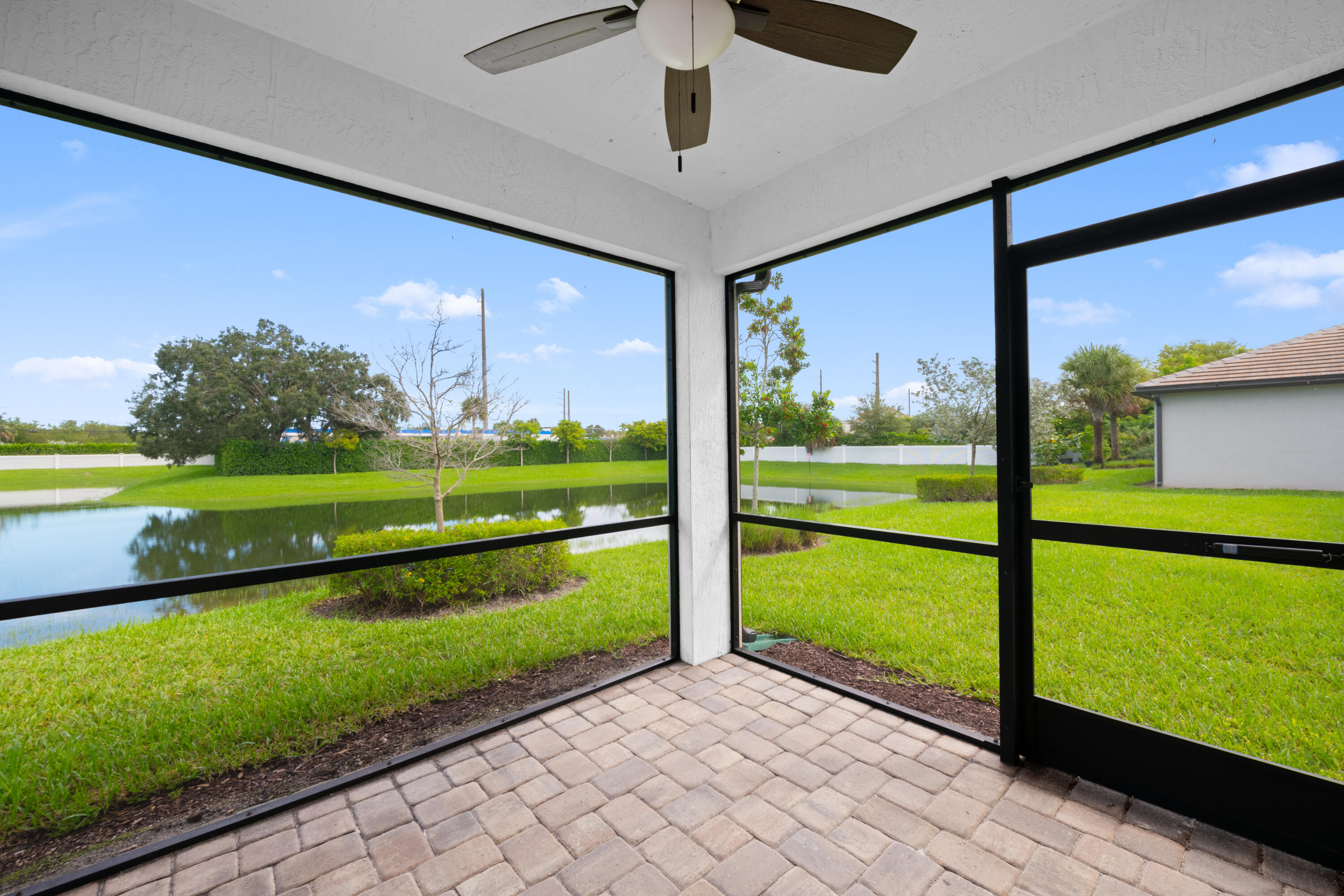 3125 BUTTONWOOD, Lauderdale Lakes FL 33311