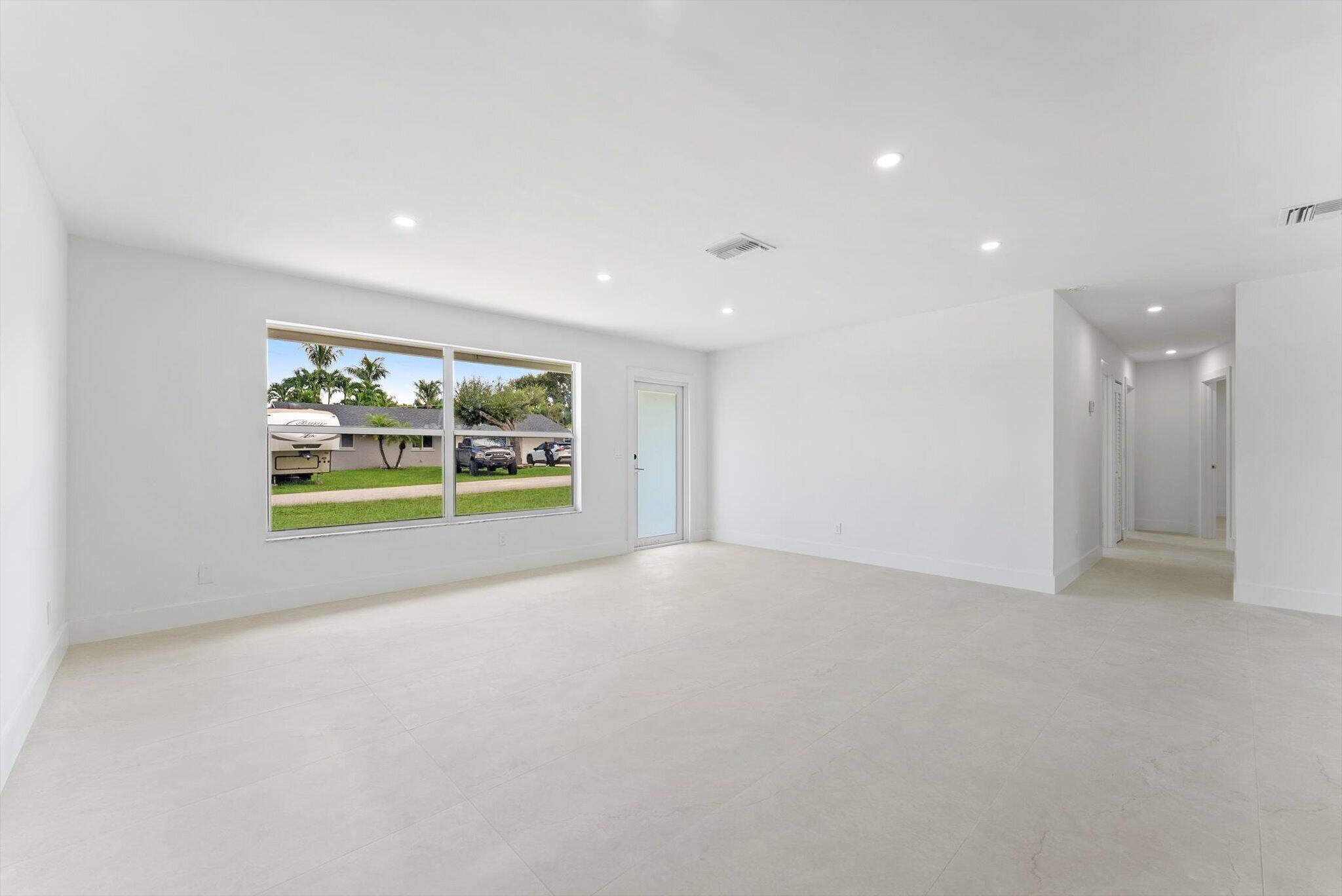 6873 S PLYMOUTH, Lake Worth FL 33462