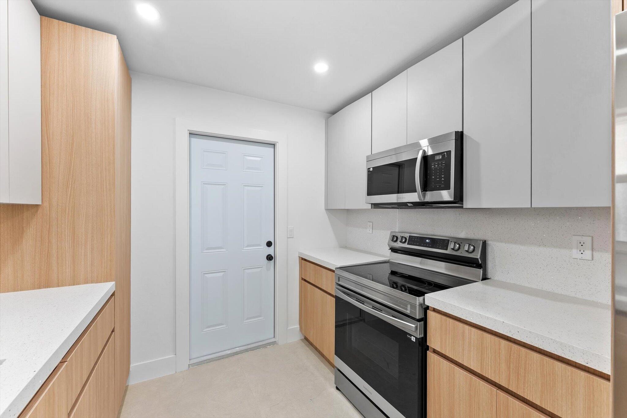 6873 S PLYMOUTH, Lake Worth FL 33462