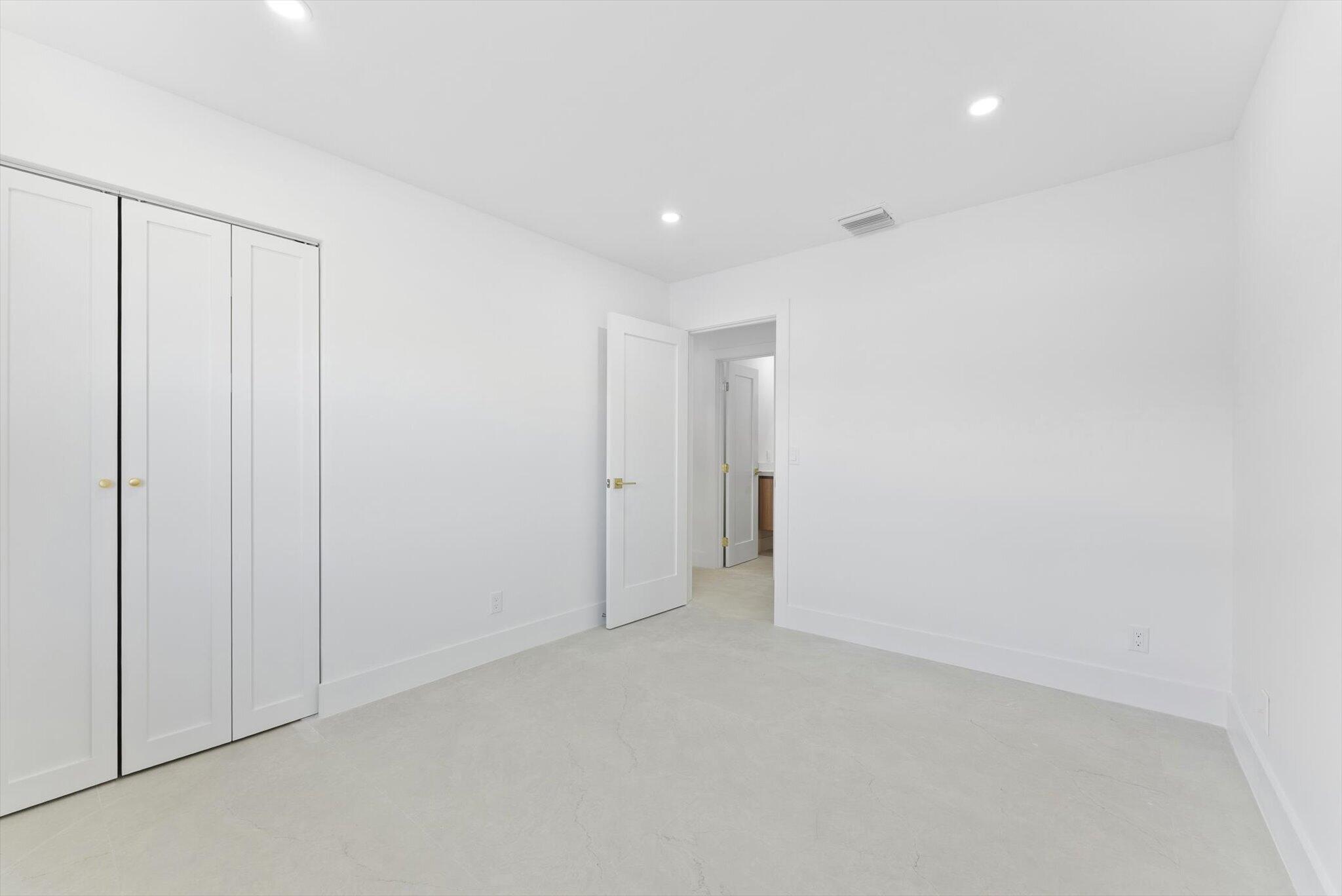 6873 S PLYMOUTH, Lake Worth FL 33462