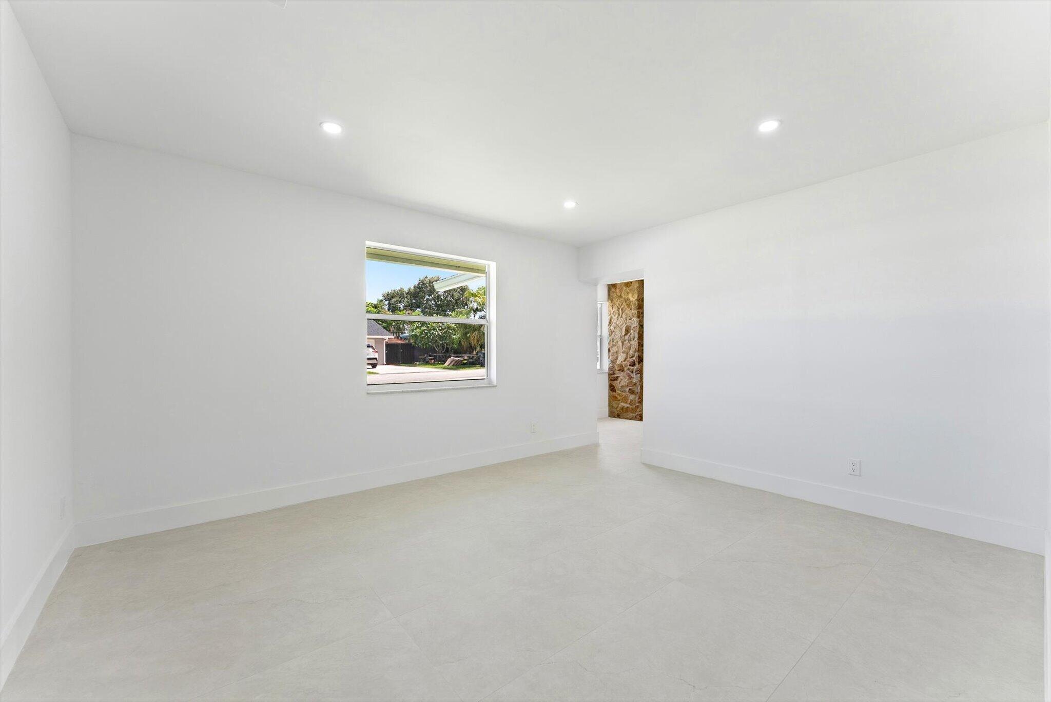 6873 S PLYMOUTH, Lake Worth FL 33462