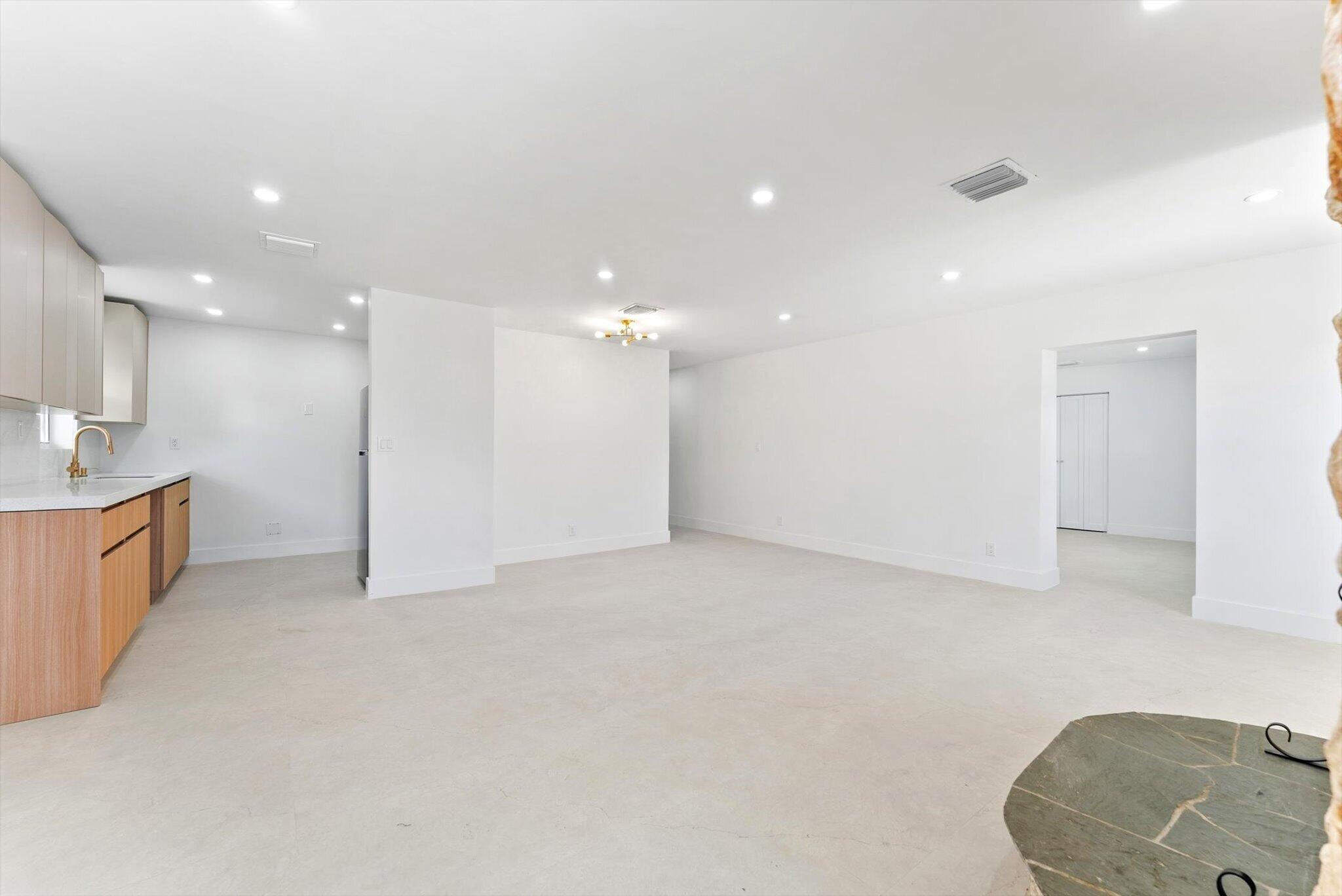 6873 S PLYMOUTH, Lake Worth FL 33462