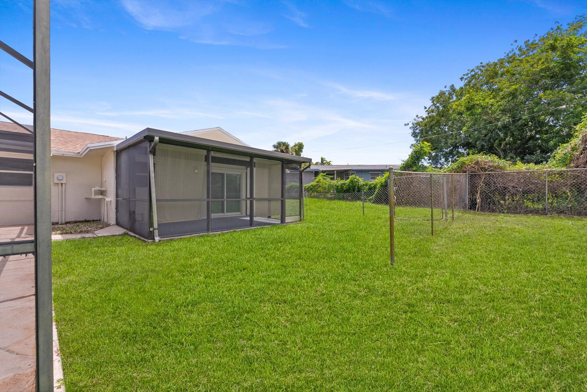 6873 S PLYMOUTH, Lake Worth FL 33462