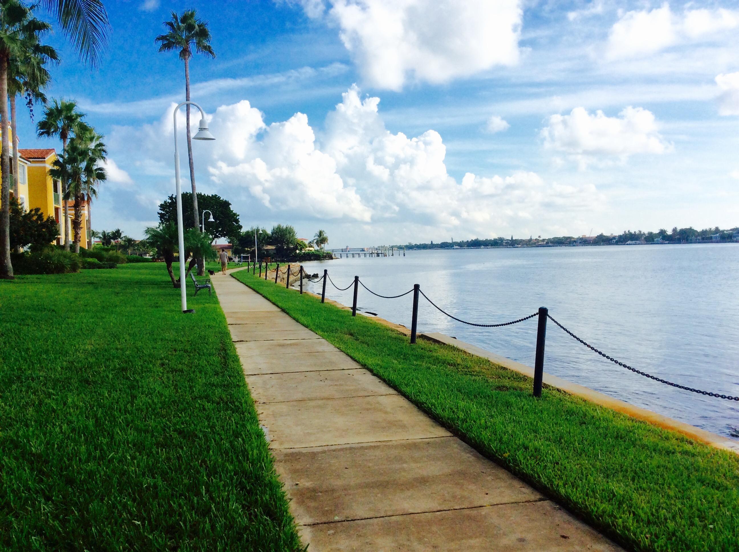 103 Yacht Club #104, Hypoluxo FL 33462