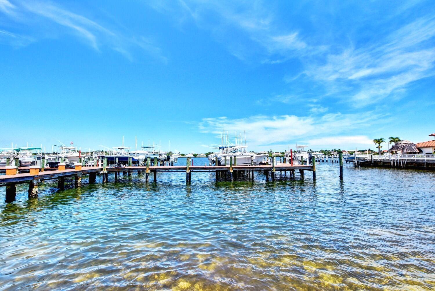 103 Yacht Club #104, Hypoluxo FL 33462
