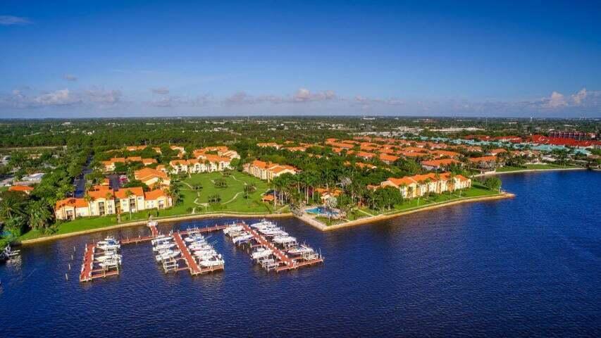 103 Yacht Club #104, Hypoluxo FL 33462