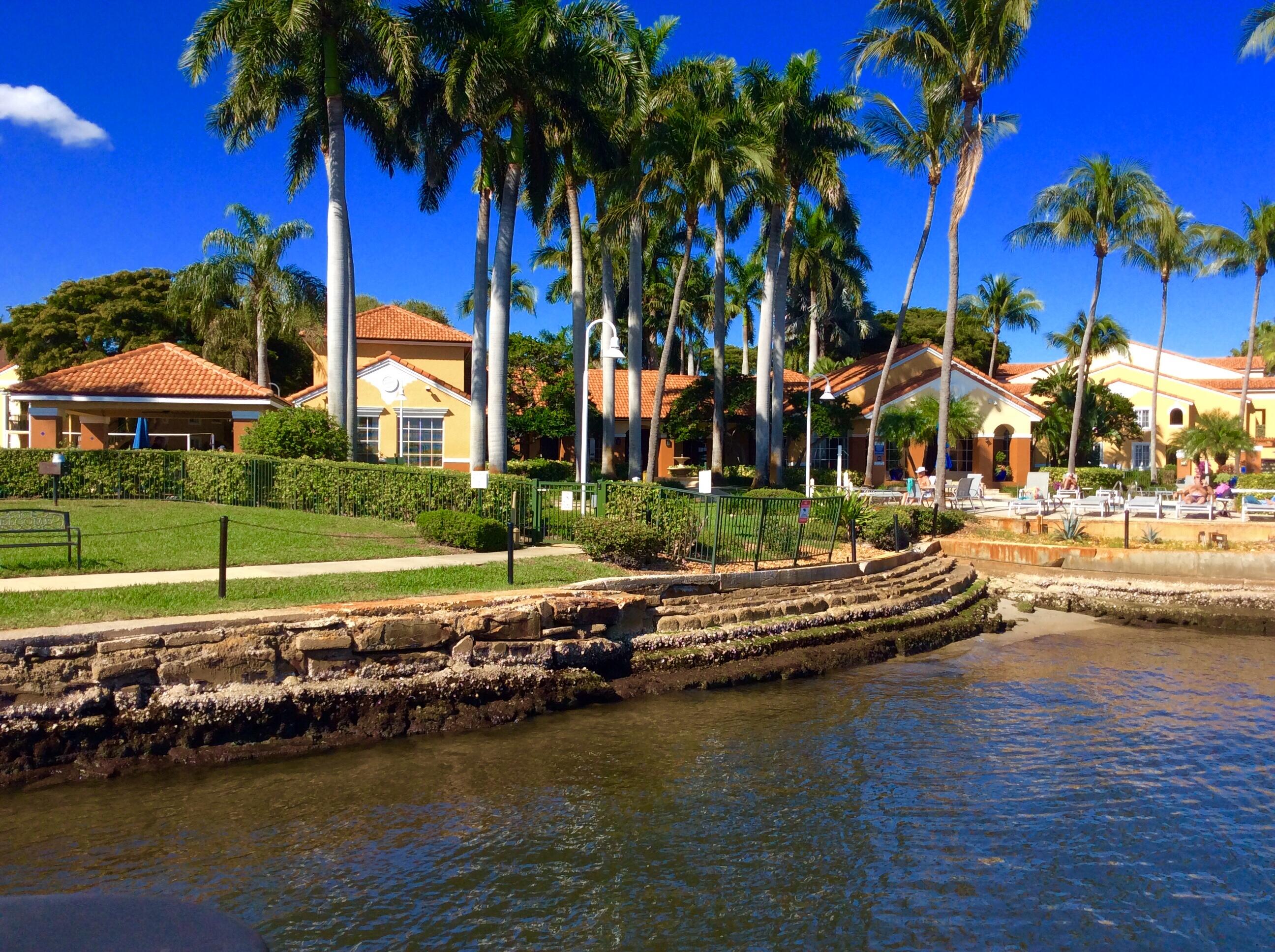 103 Yacht Club #104, Hypoluxo FL 33462