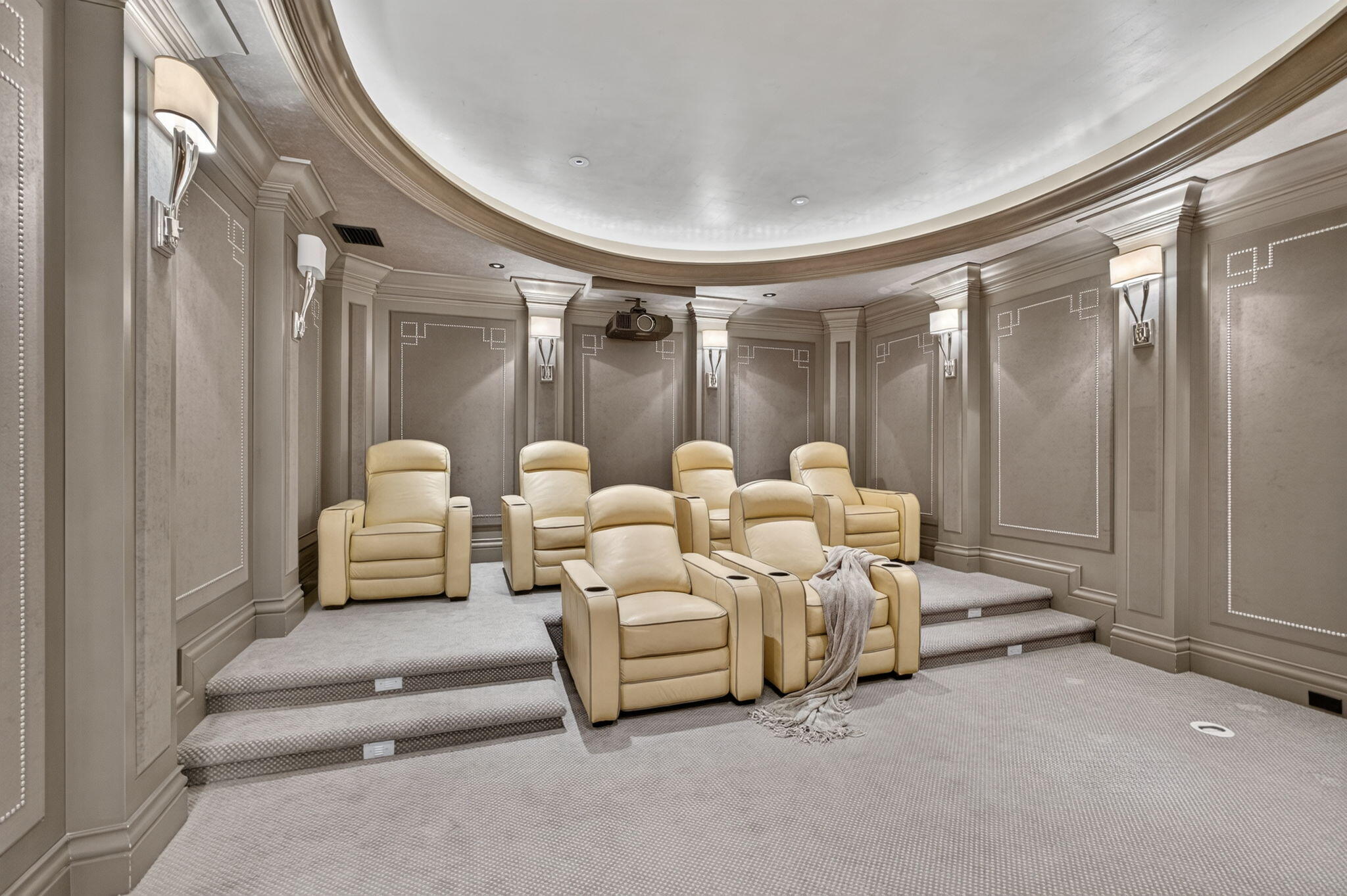 213 Via Palacio, Palm Beach Gardens FL 33418