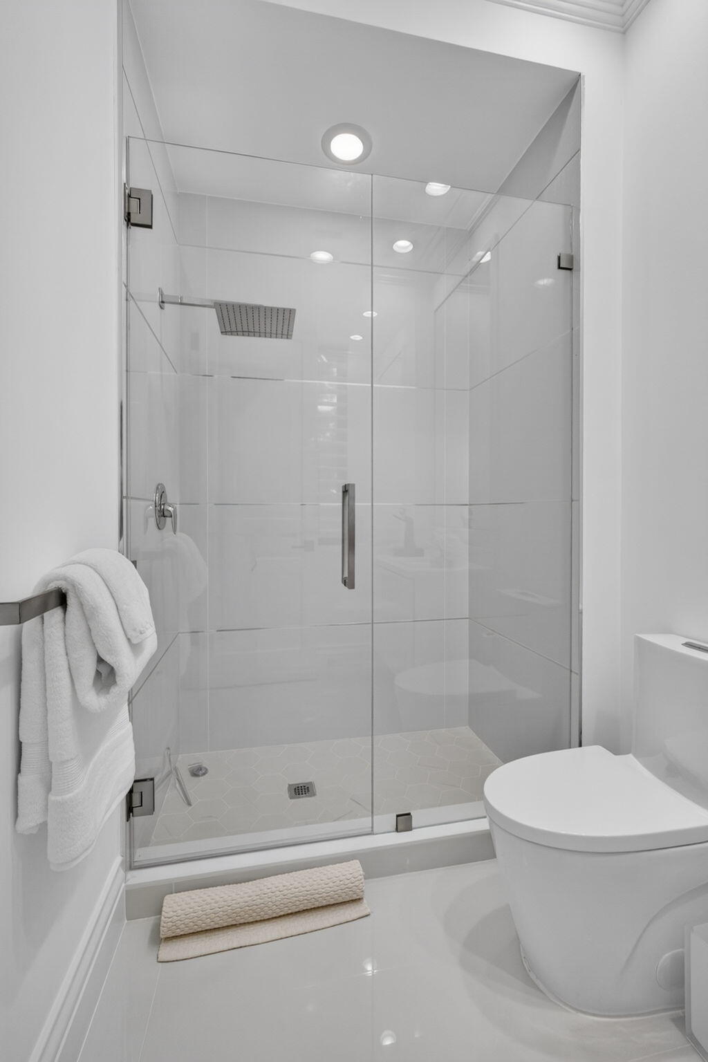 213 Via Palacio, Palm Beach Gardens FL 33418