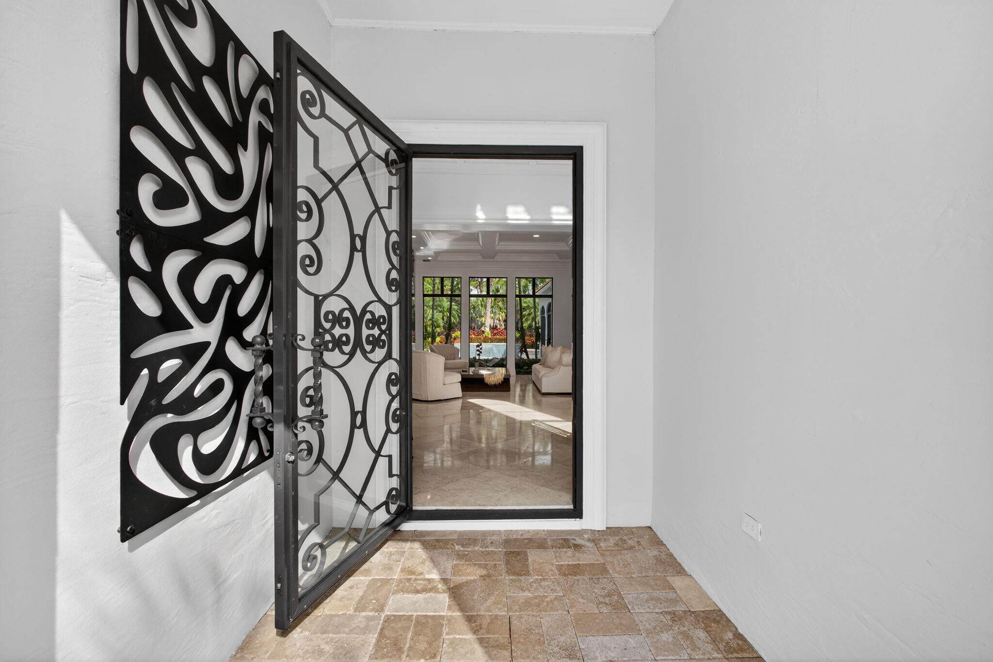 213 Via Palacio, Palm Beach Gardens FL 33418
